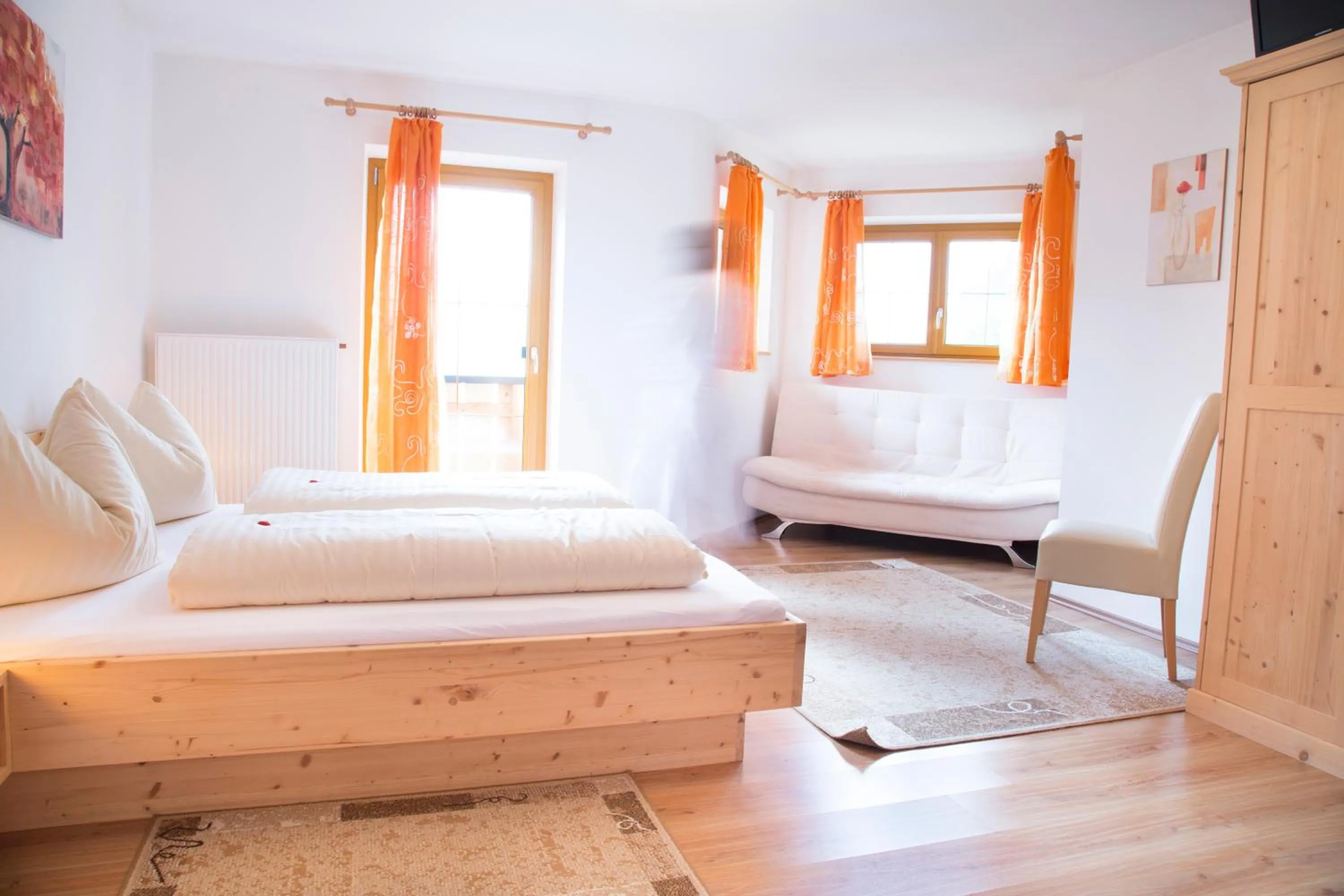 Photo of the whole room, Bed in Unterer Obereggerhof