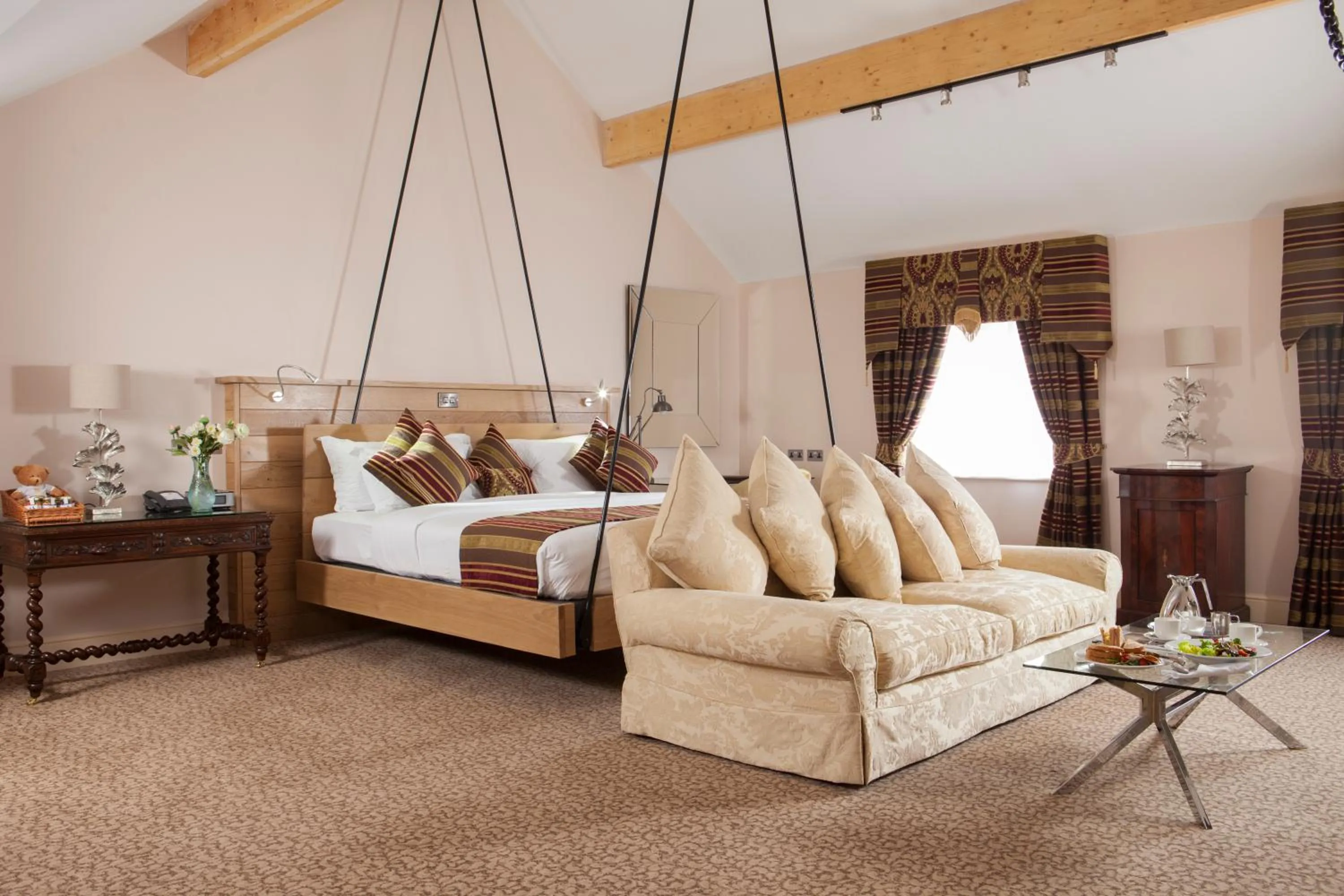 Bed in Best Western Premier Doncaster Mount Pleasant Hotel