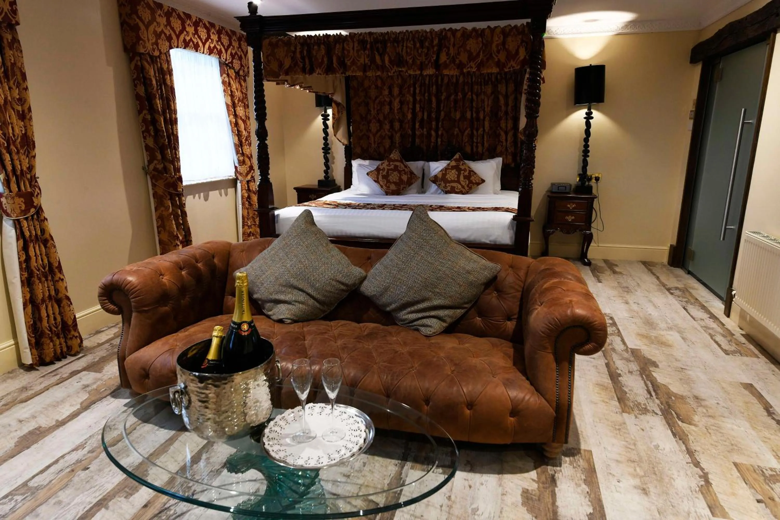 Photo of the whole room, Bed in Best Western Premier Doncaster Mount Pleasant Hotel