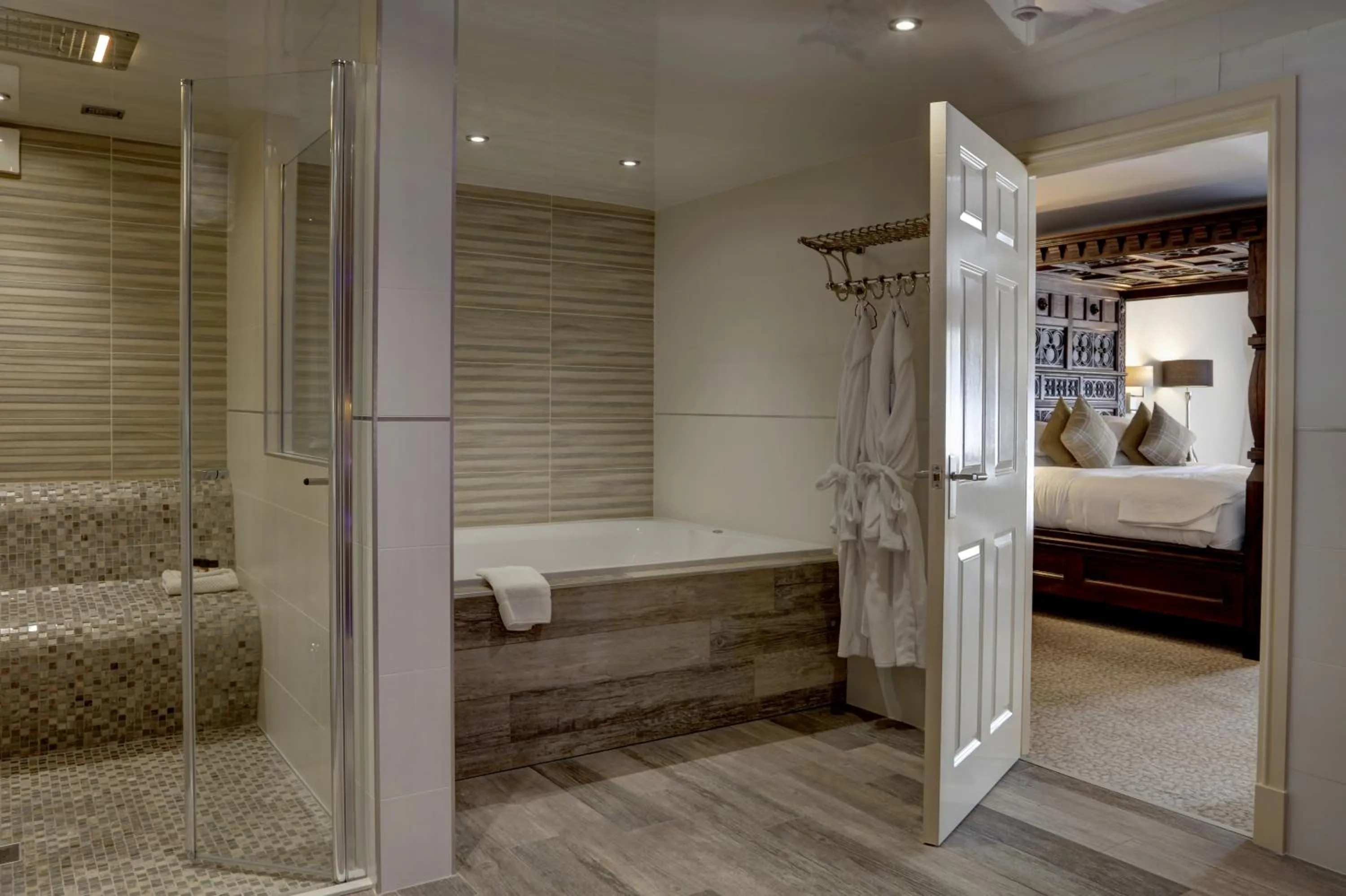 Bed in Best Western Premier Doncaster Mount Pleasant Hotel