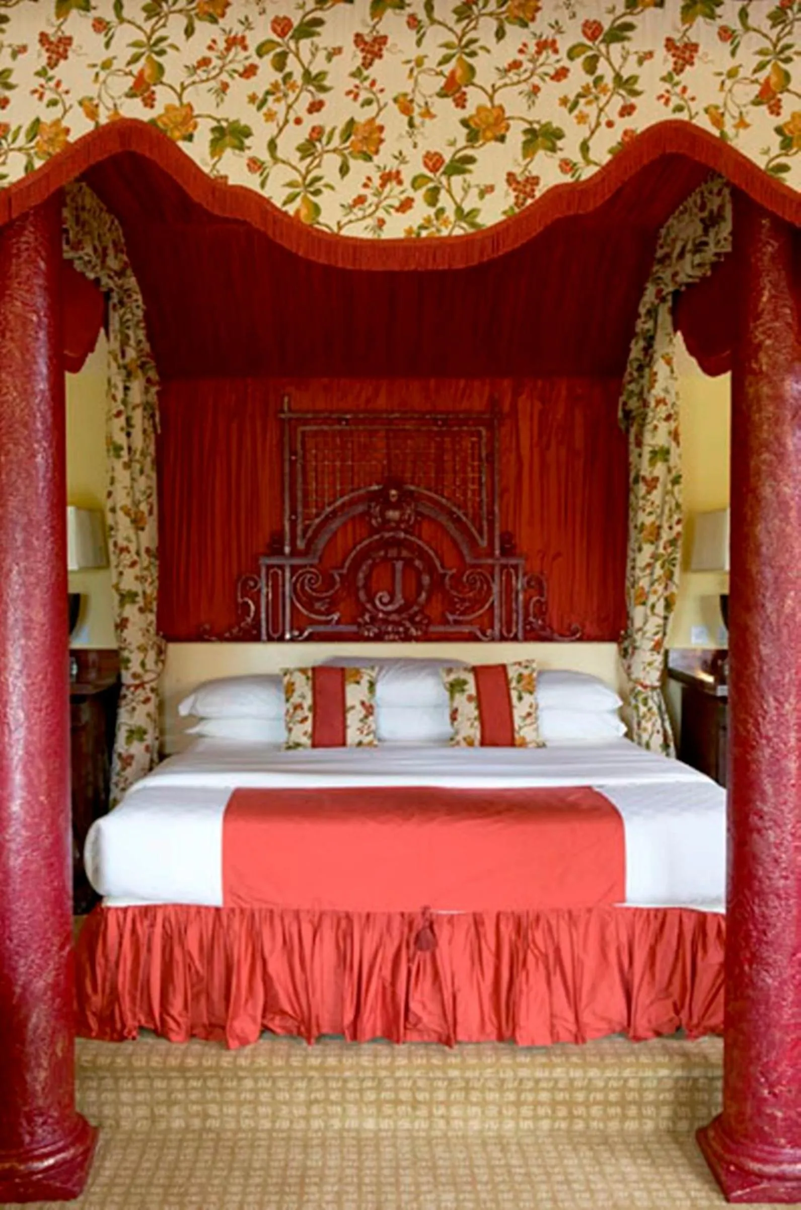 Bed in Best Western Premier Doncaster Mount Pleasant Hotel