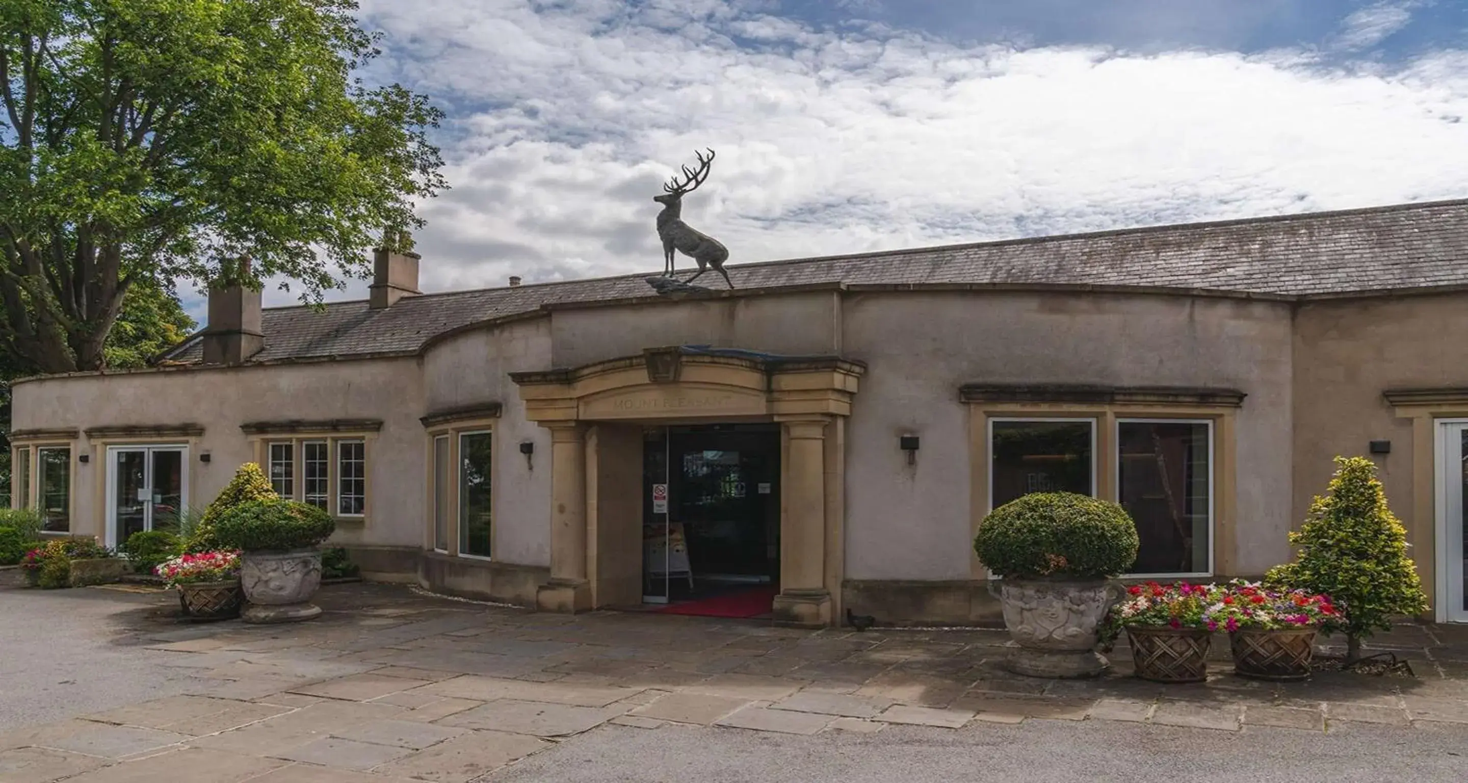 Property building in Best Western Premier Doncaster Mount Pleasant Hotel Property building in Best Western Premier Doncaster Mount Pleasant Hotel