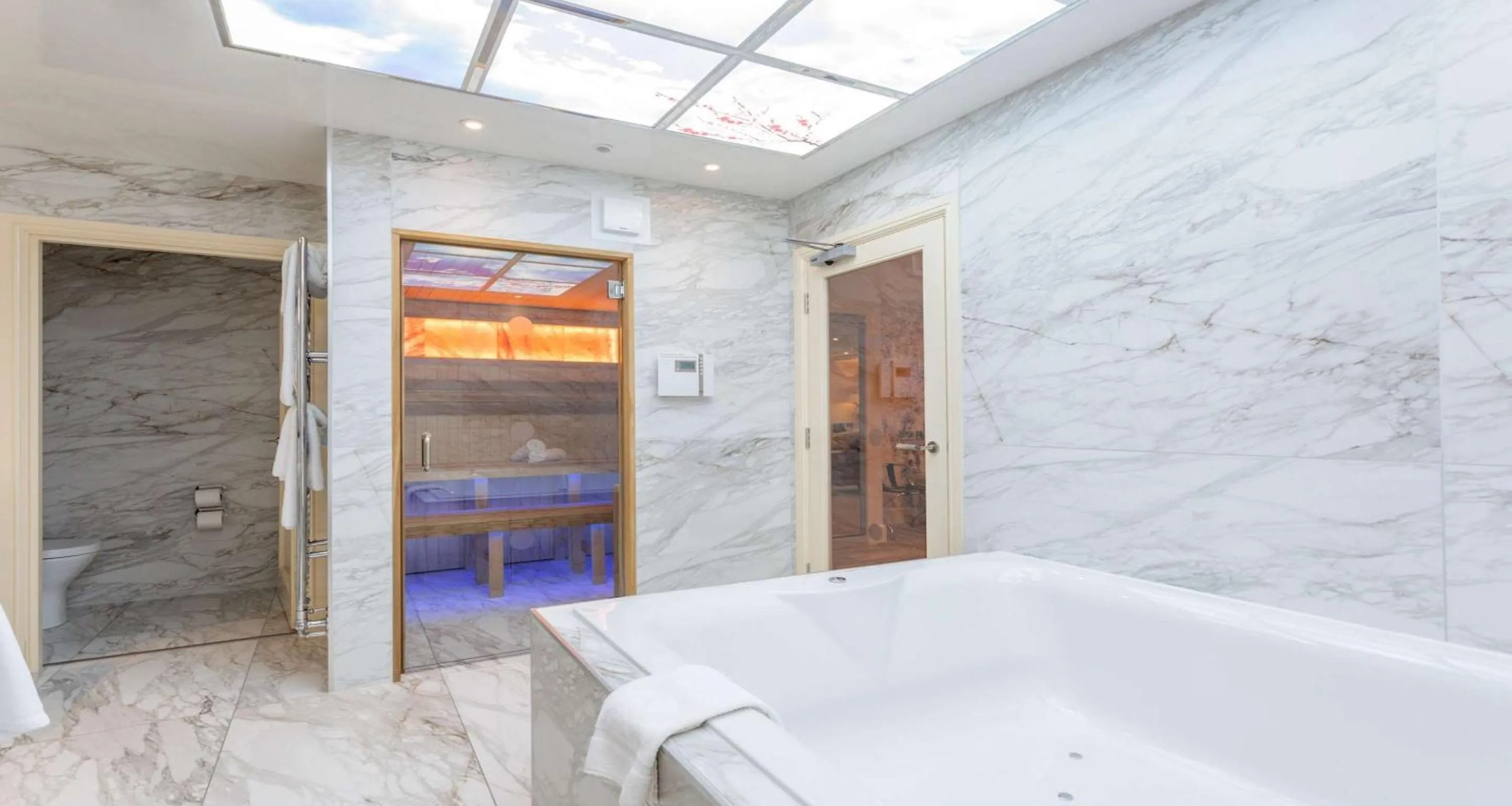 Bedroom in Best Western Premier Doncaster Mount Pleasant Hotel