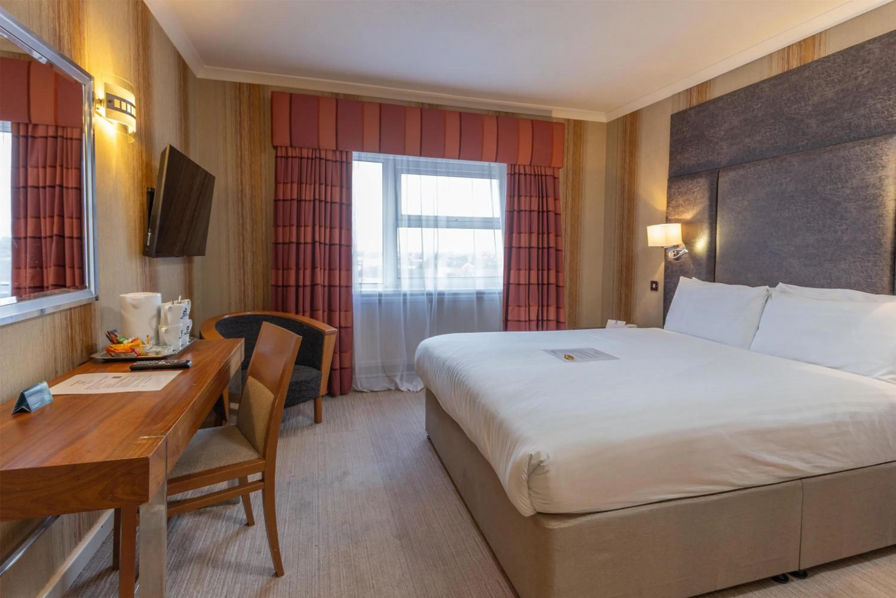 Bedroom, Bed in Best Western Aberavon Beach Hotel