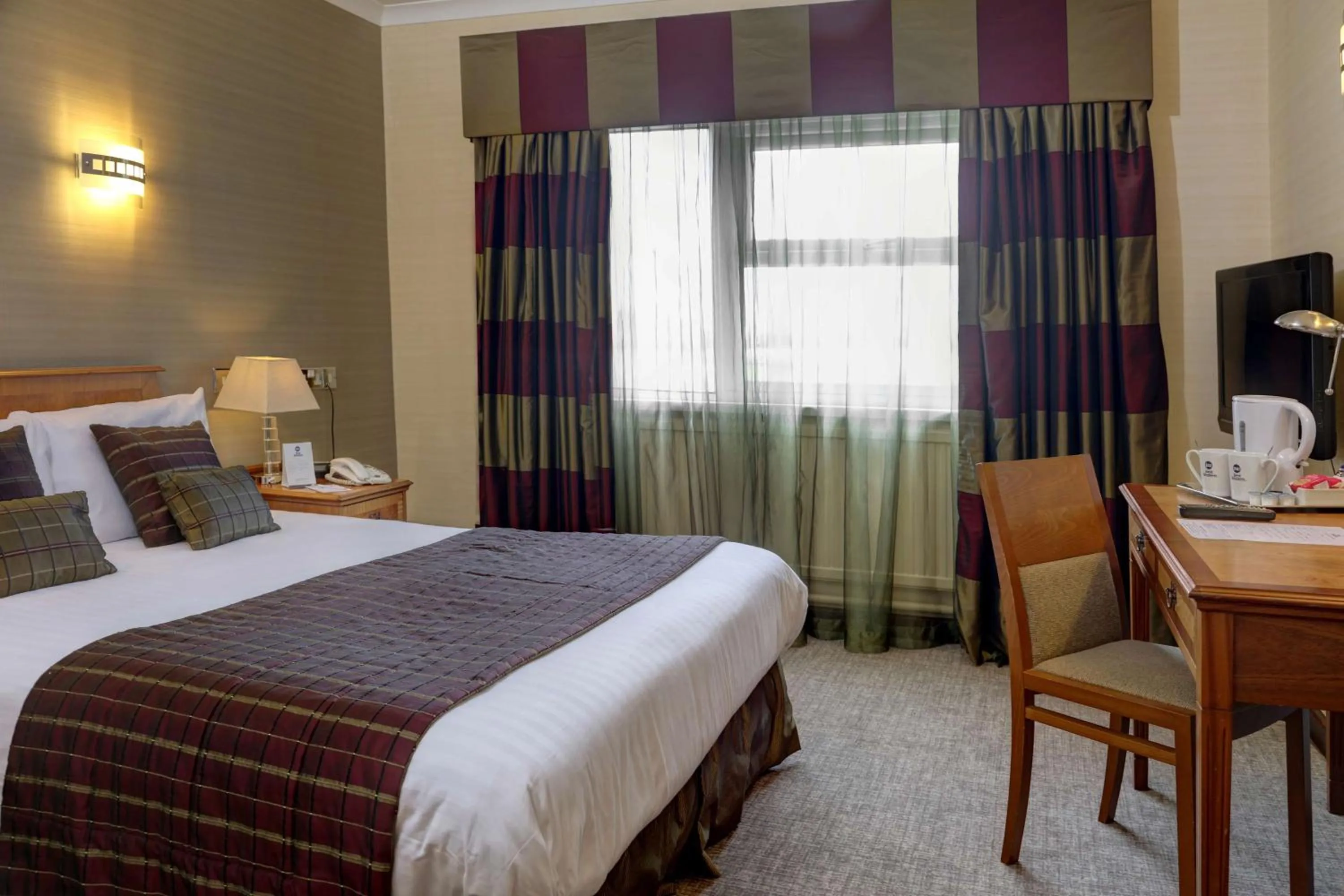 Photo of the whole room, Bed in Best Western Aberavon Beach Hotel