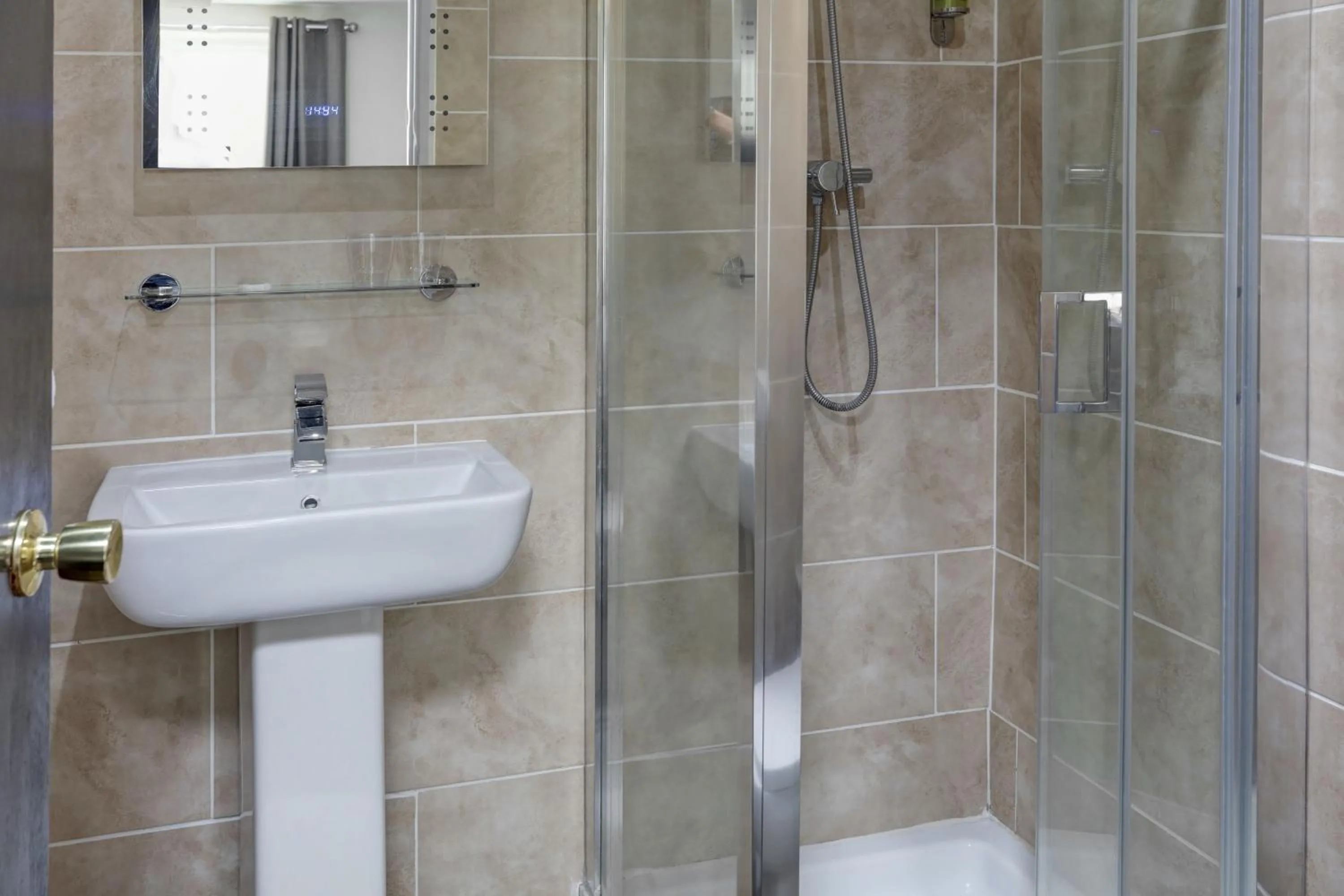 Bathroom in Best Western Claydon Hotel