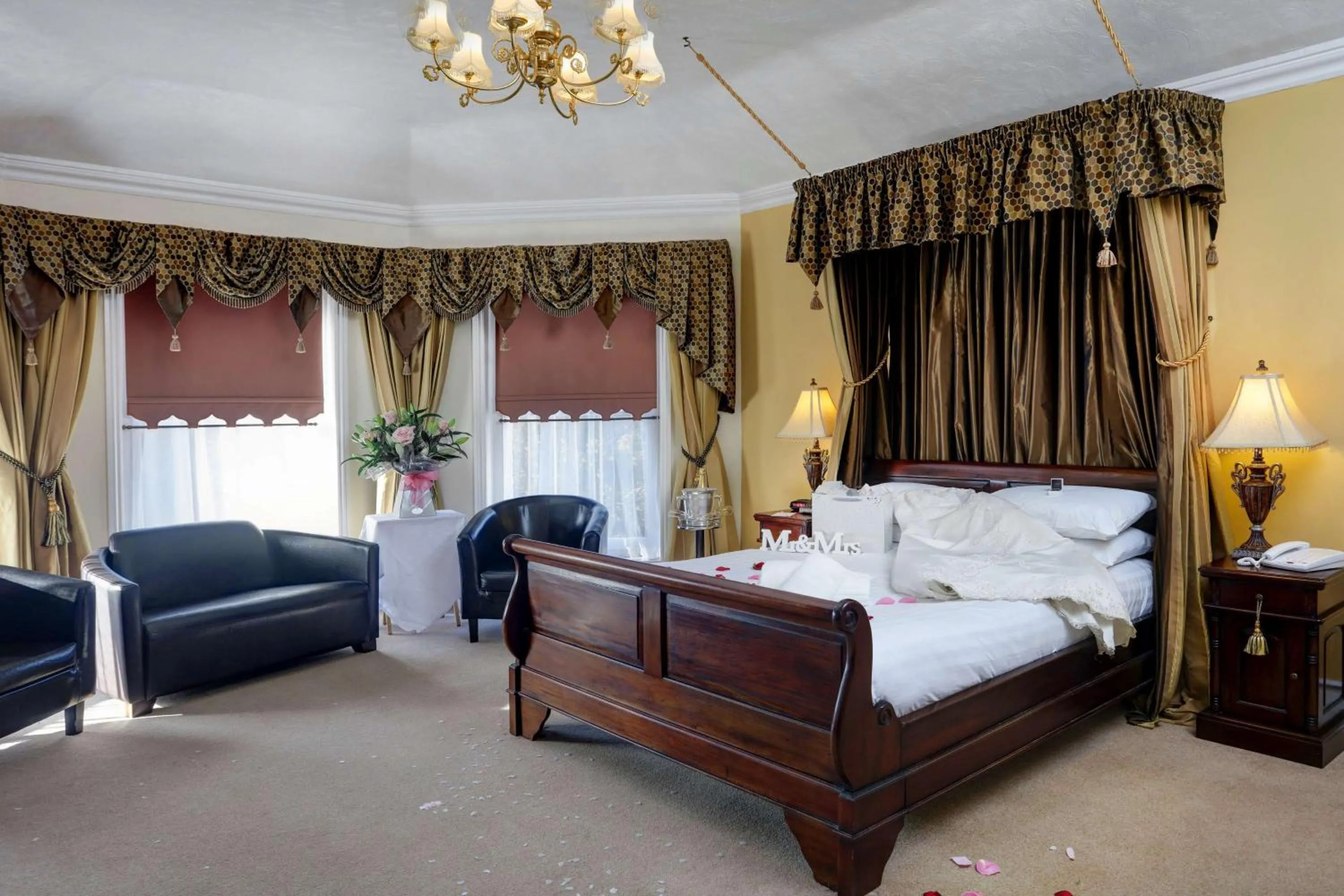 Photo of the whole room, Bed in Best Western Claydon Hotel