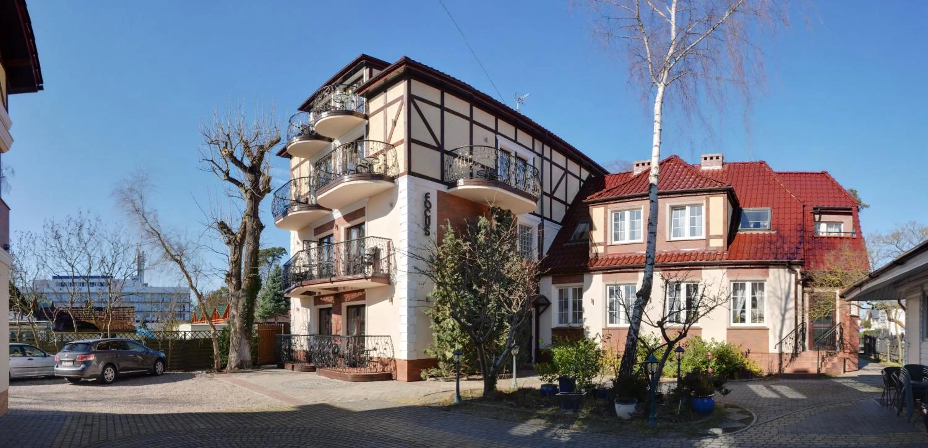 Property building in Willa Focus