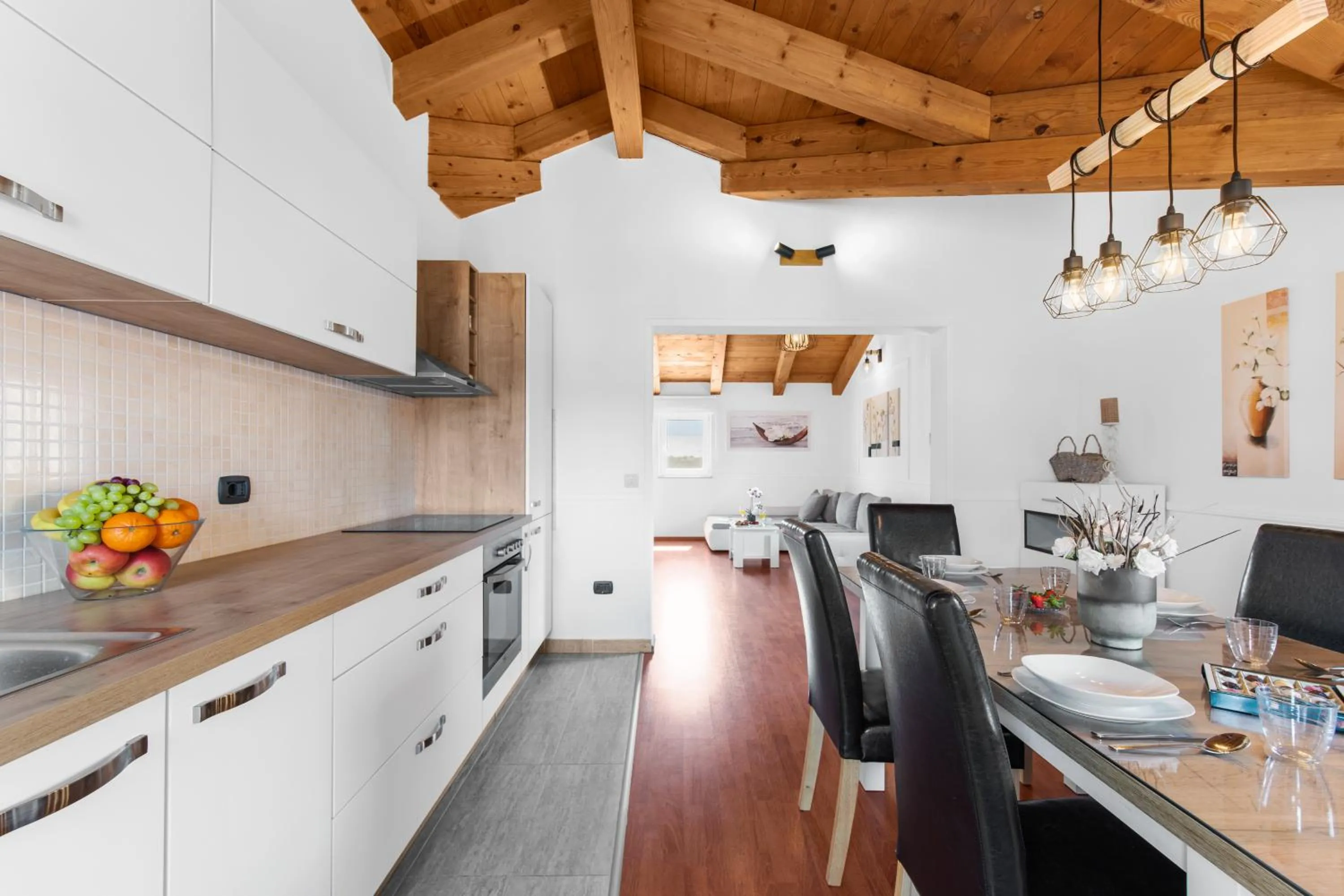 Kitchen or kitchenette in The Village