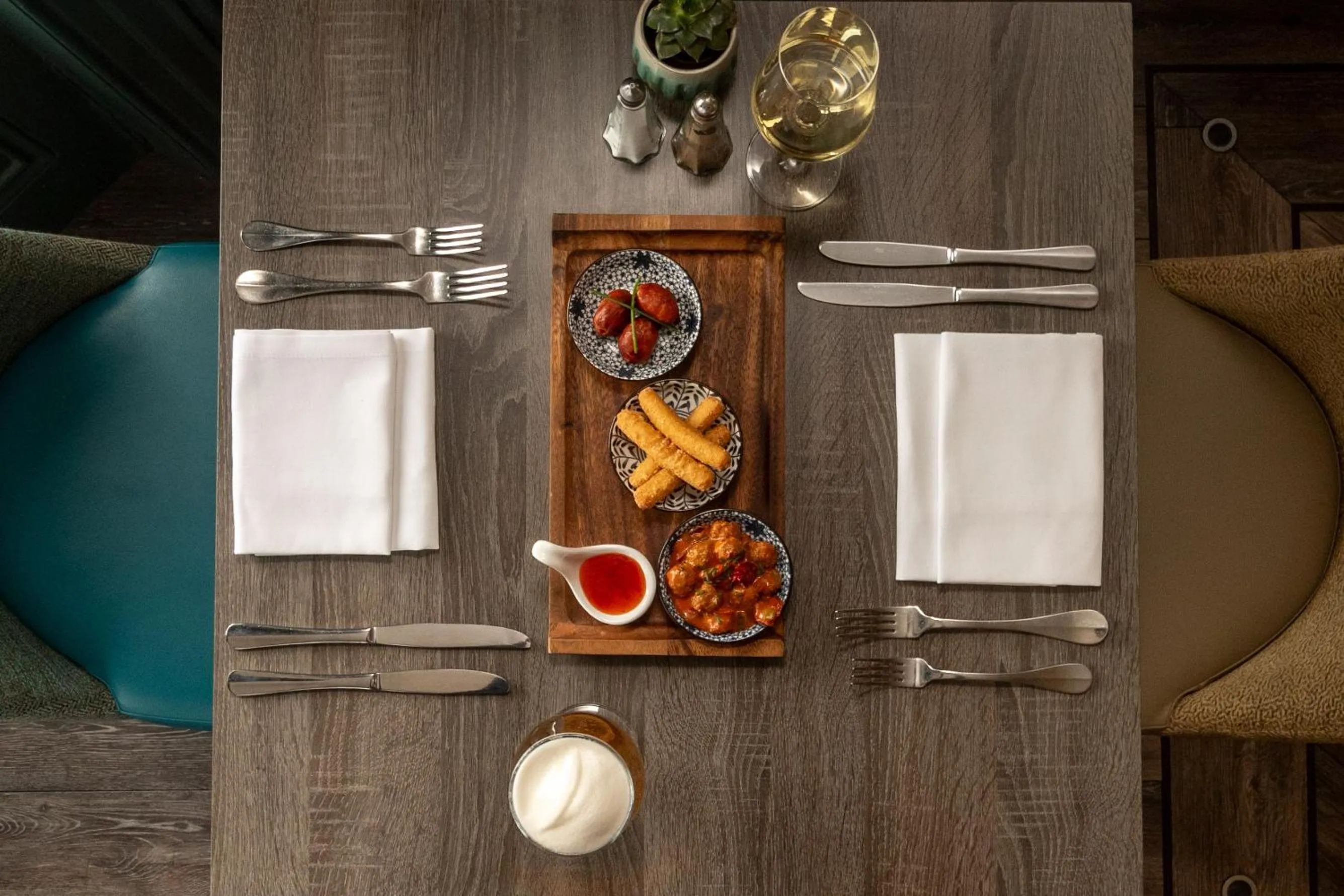 Food and drinks in The Lansdowne, Eastbourne