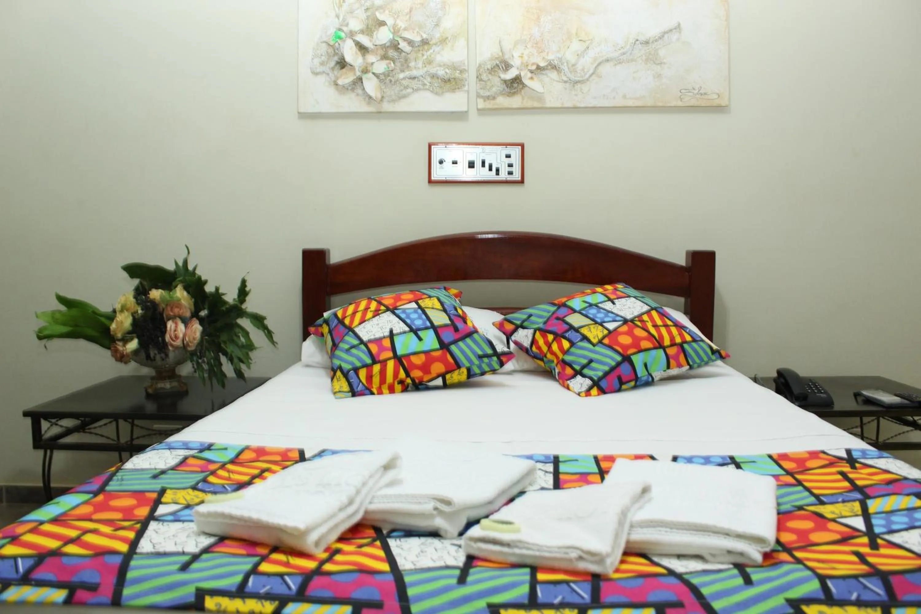 Bed in Grandes Lagos Park Hotel