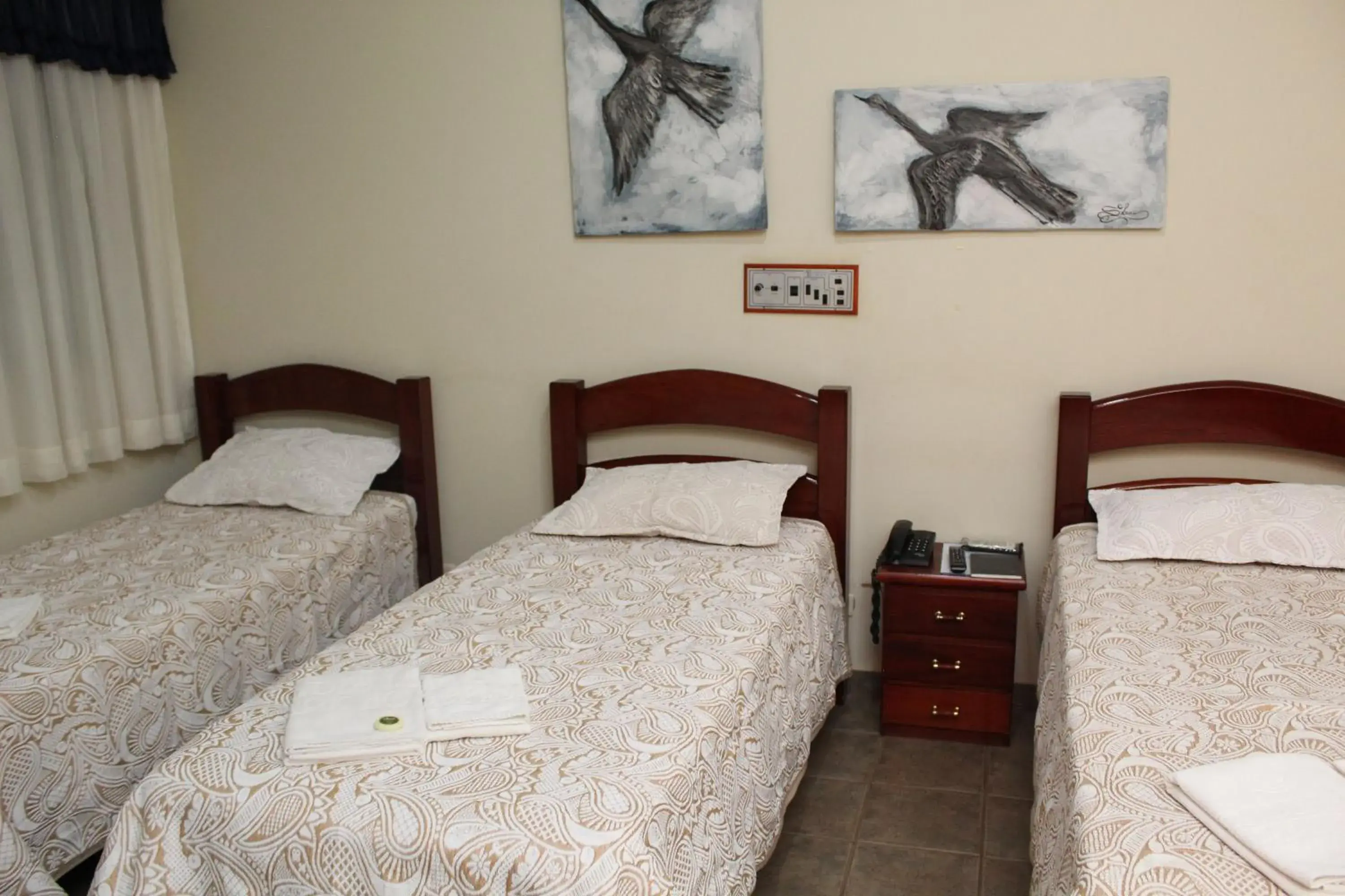 Triple Room with Private External Bathroom in Grandes Lagos Park Hotel Triple Room with Private External Bathroom in Grandes Lagos Park Hotel