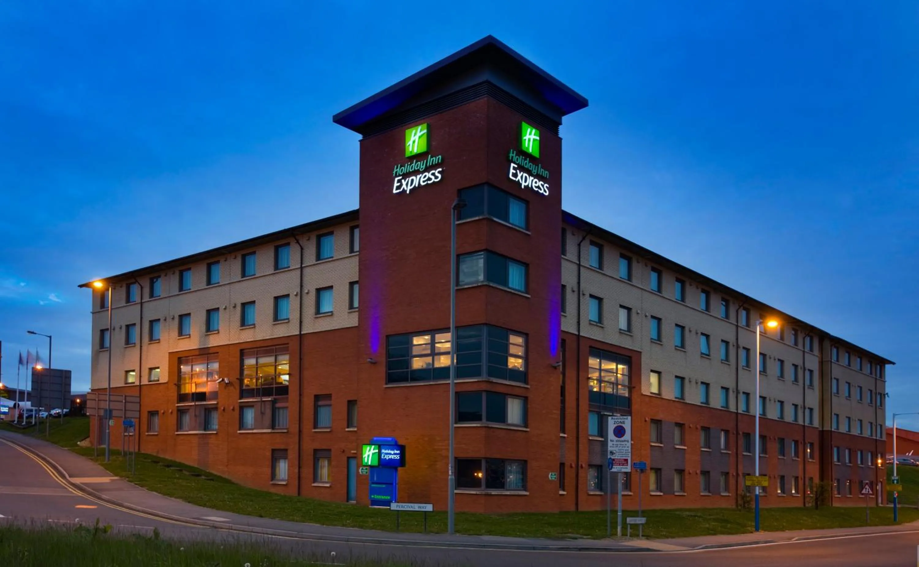 Property building in Holiday Inn Express London Luton Airport by IHG