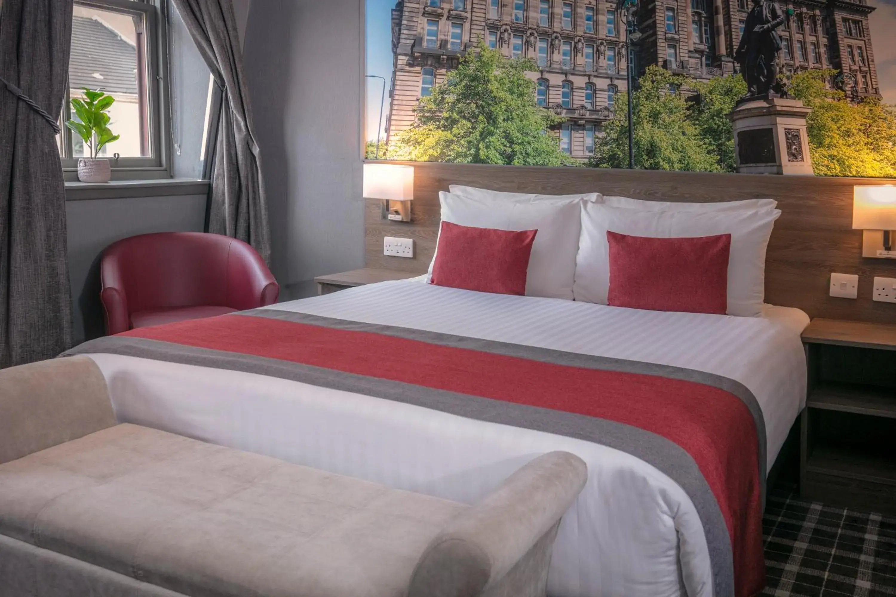 Bedroom, Bed in Best Western Glasgow Hotel Bedroom, Bed in Best Western Glasgow Hotel