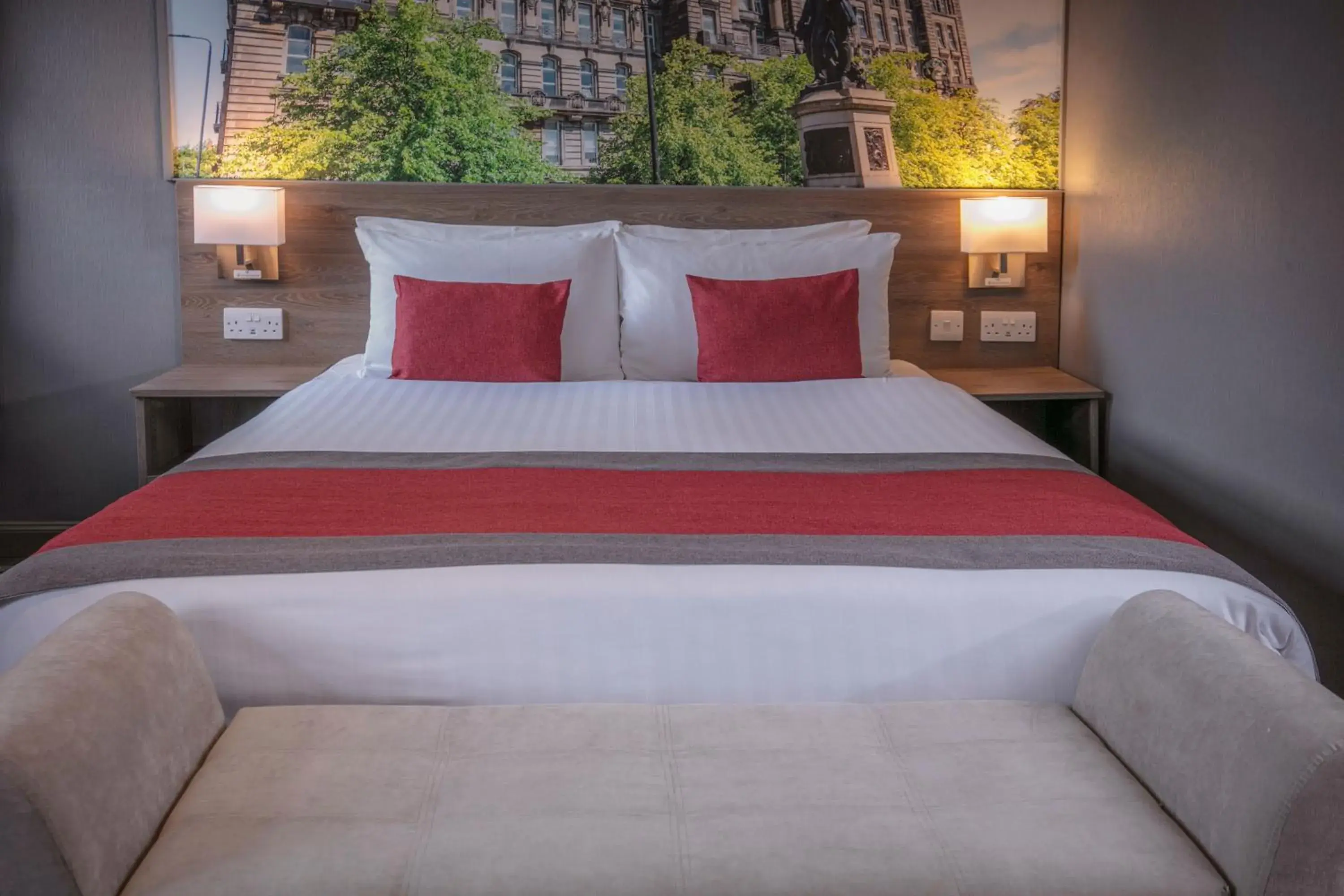 Bedroom, Bed in Best Western Glasgow Hotel Bedroom, Bed in Best Western Glasgow Hotel