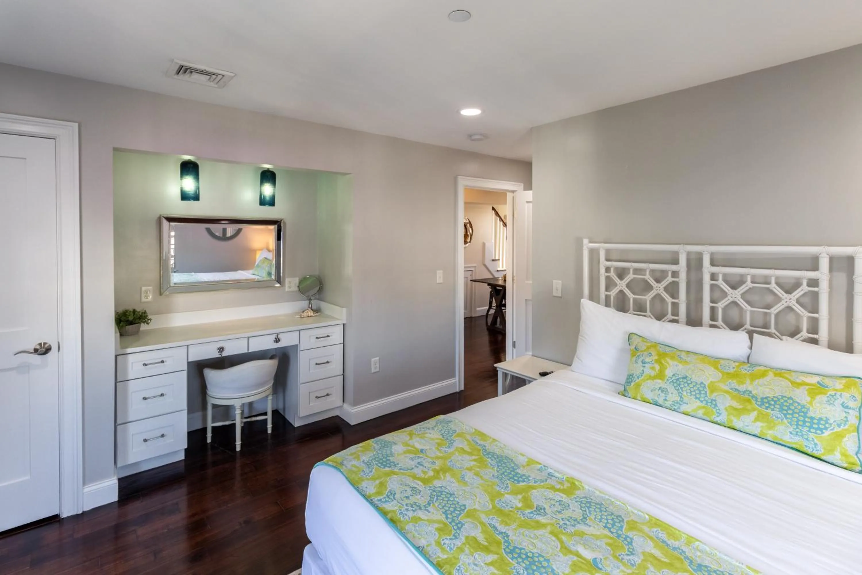 Bed in The Newport Lofts - 617 Thames Street