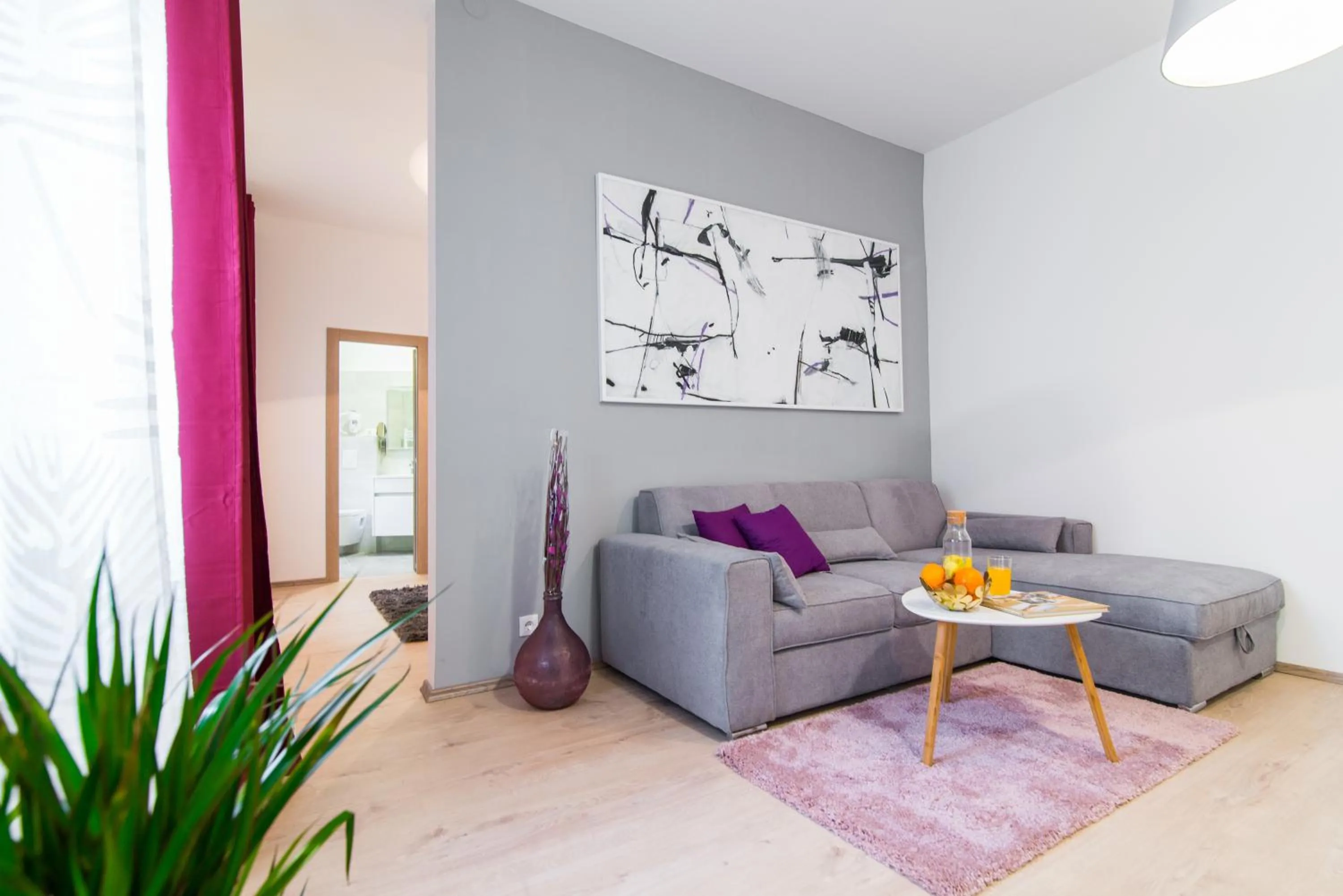 Deluxe King Studio in Polai Center Apartments