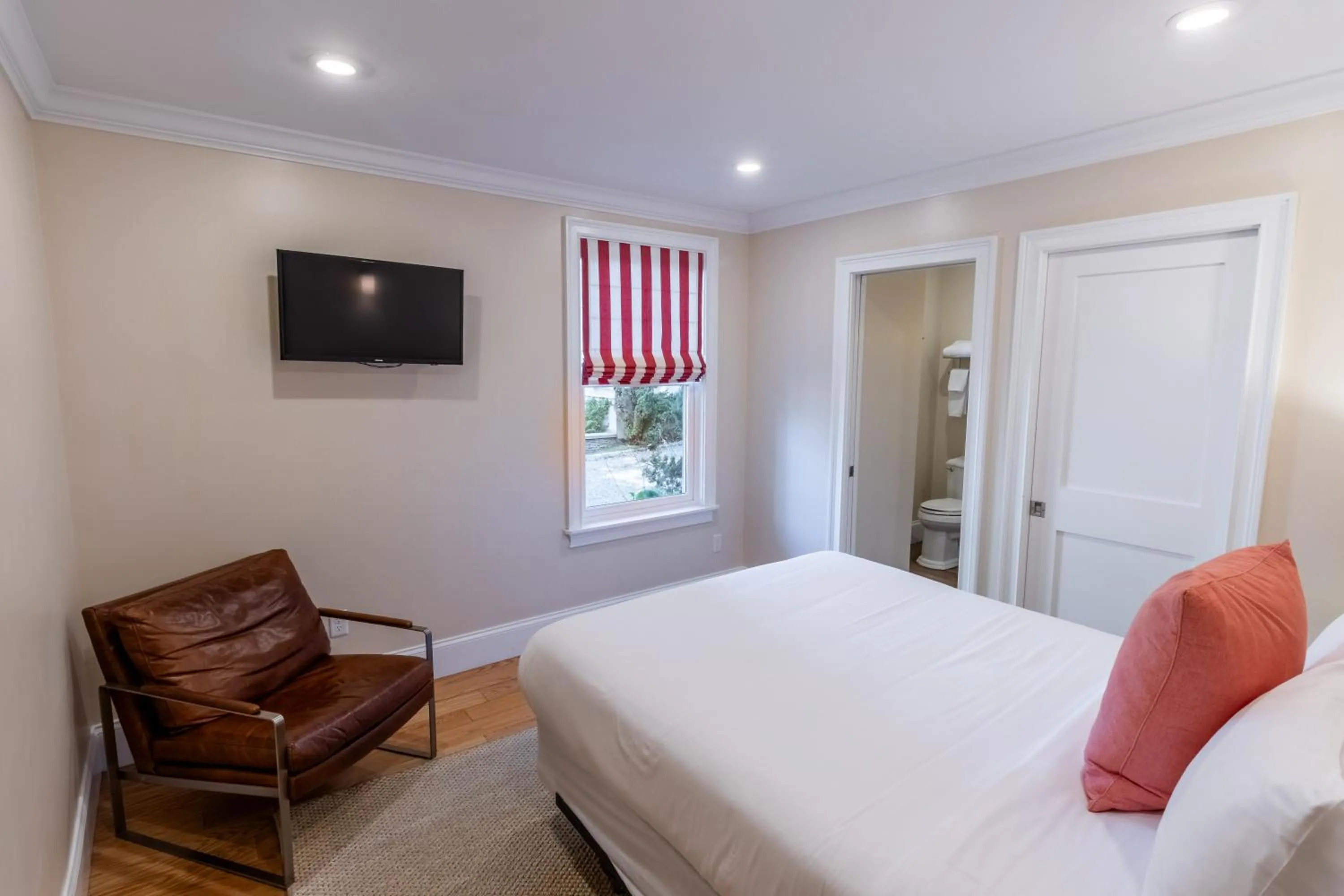 Bed in The Newport Lofts - 548 Thames Street