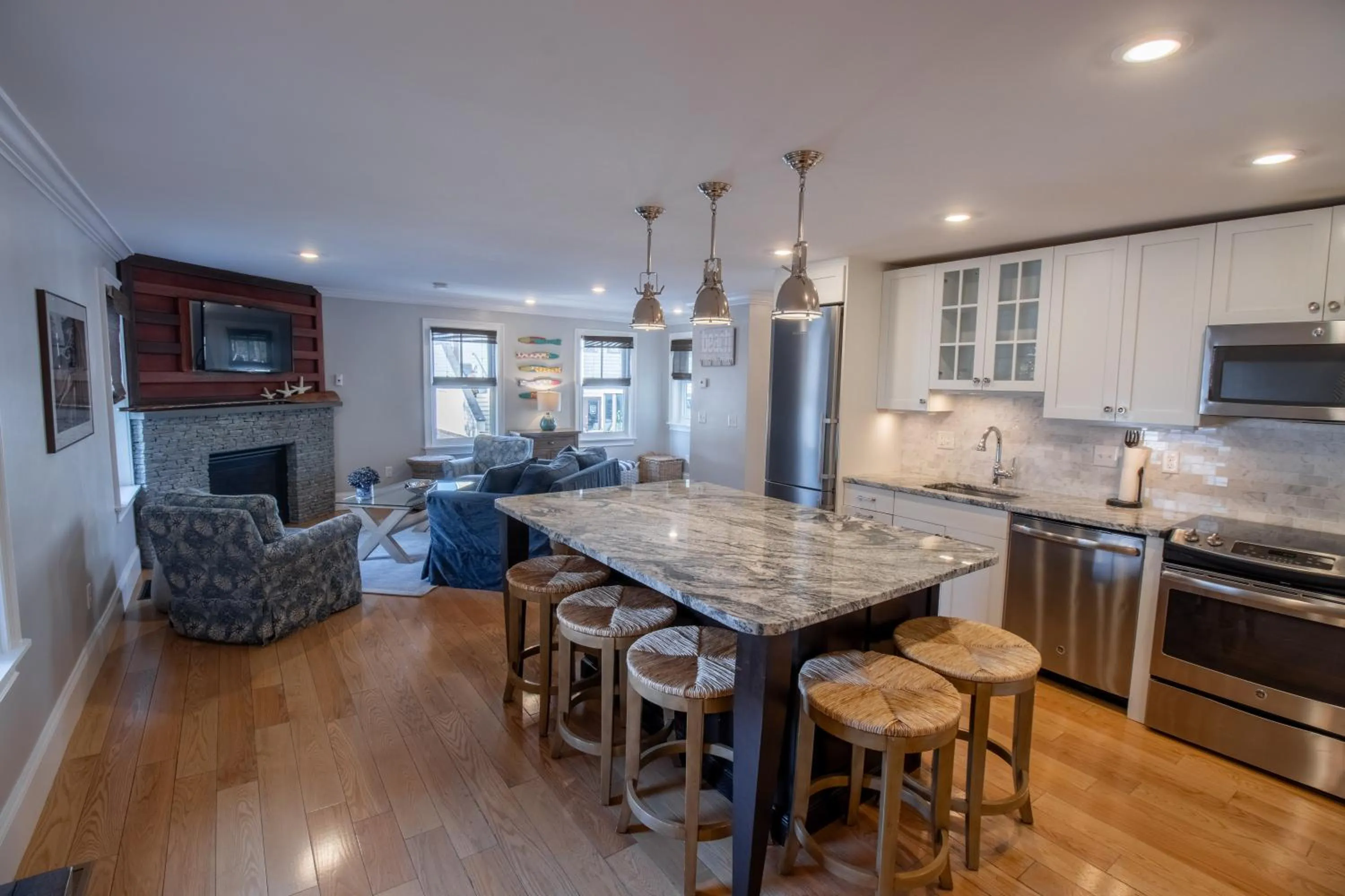 The Newport Lofts - 548 Thames Street