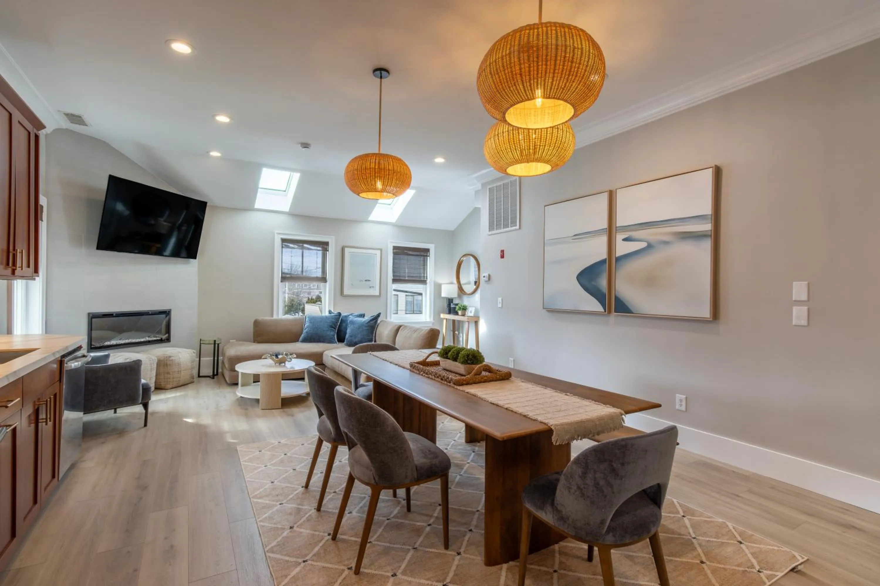 The Newport Lofts - 548 Thames Street