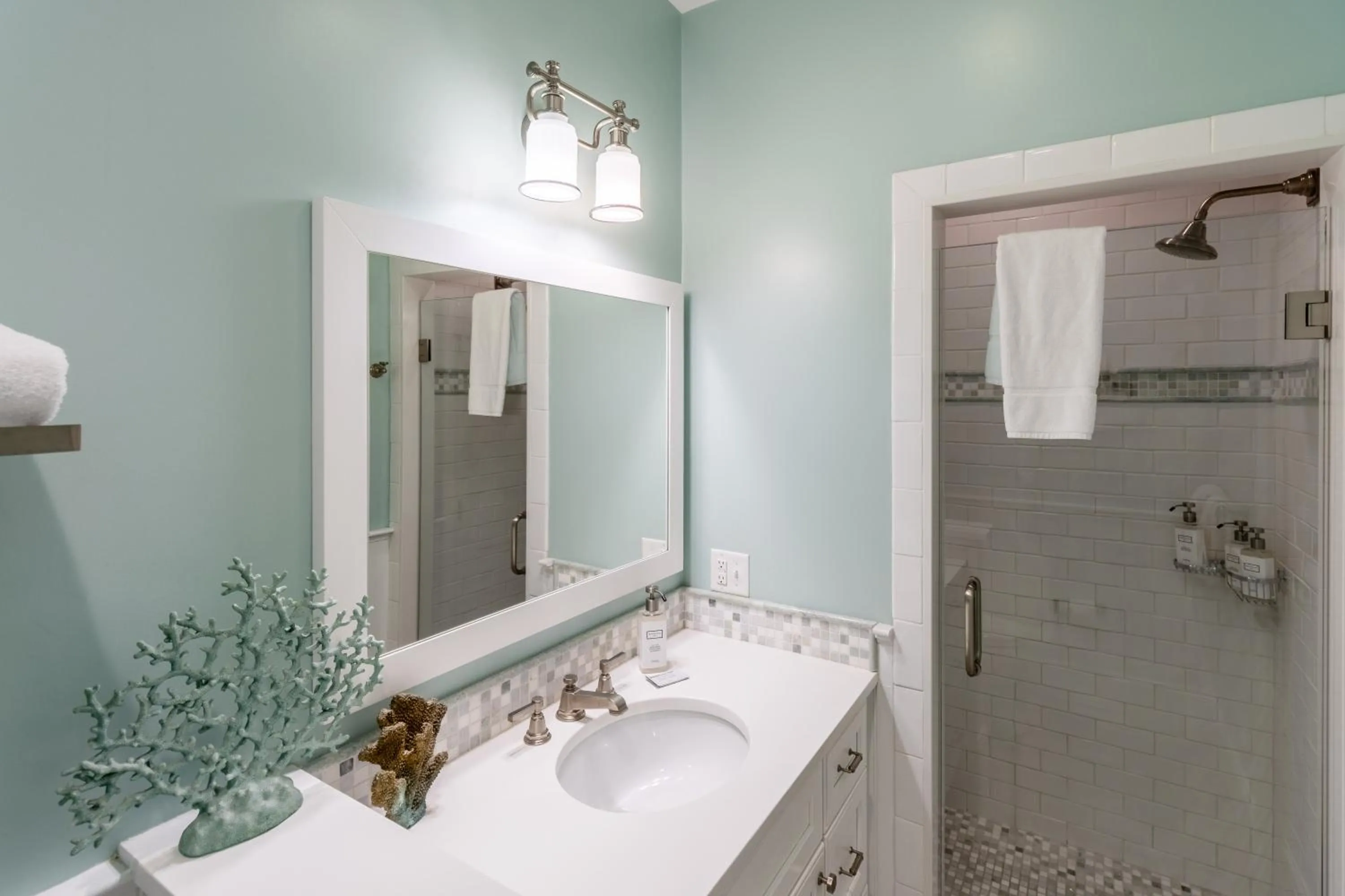 The Newport Lofts - 611 Thames Street