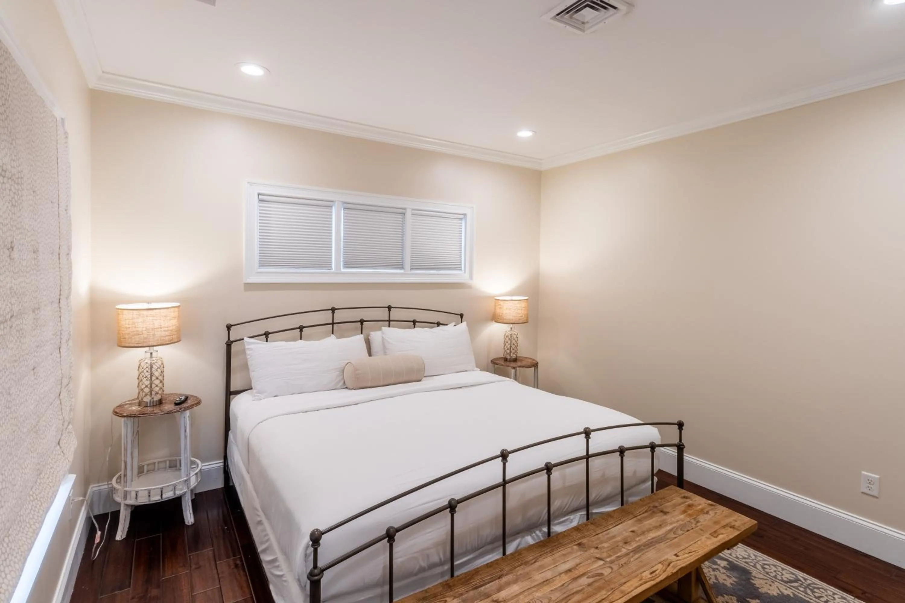 Bed in The Newport Lofts - 546 Thames Street