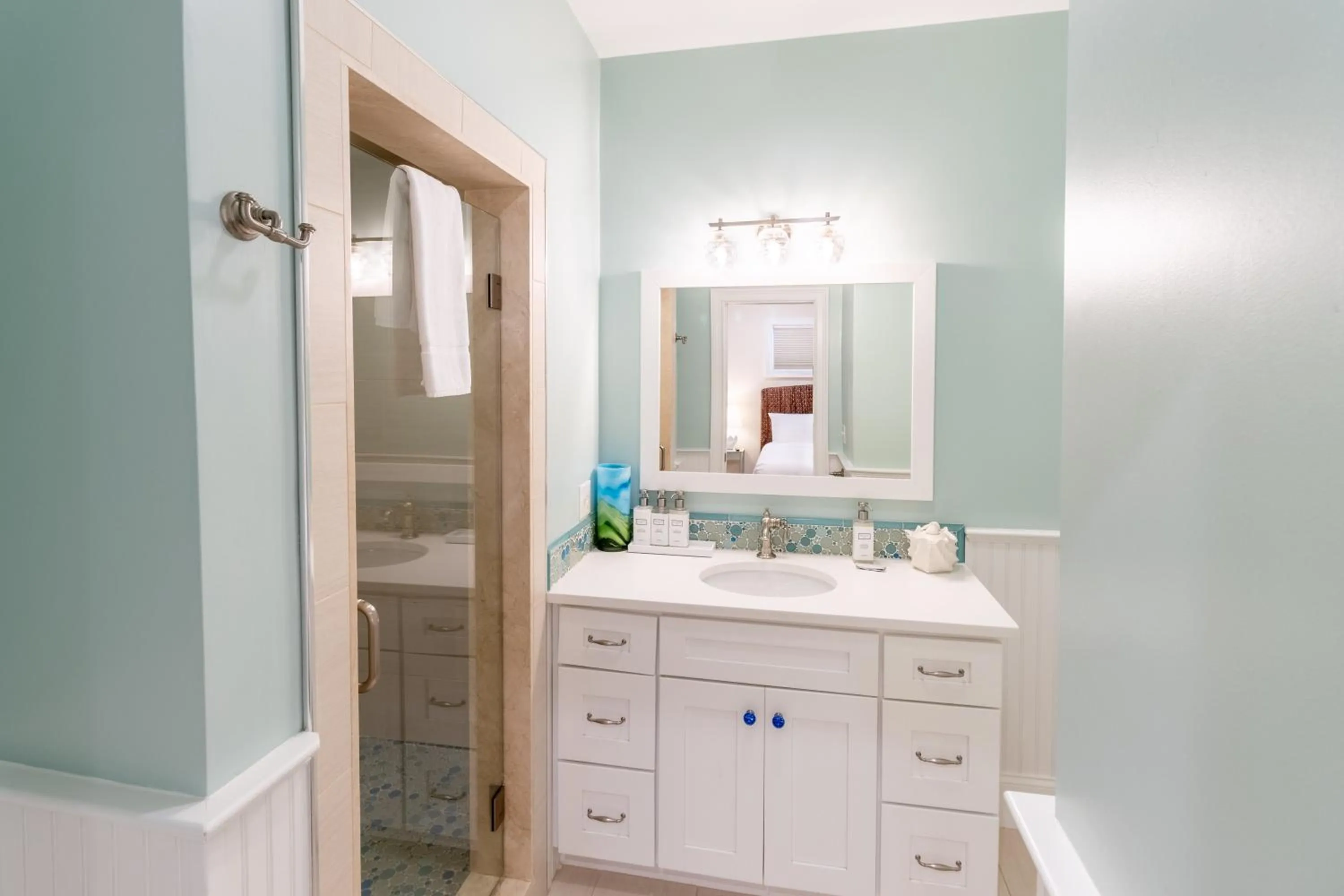 The Newport Lofts - 546 Thames Street