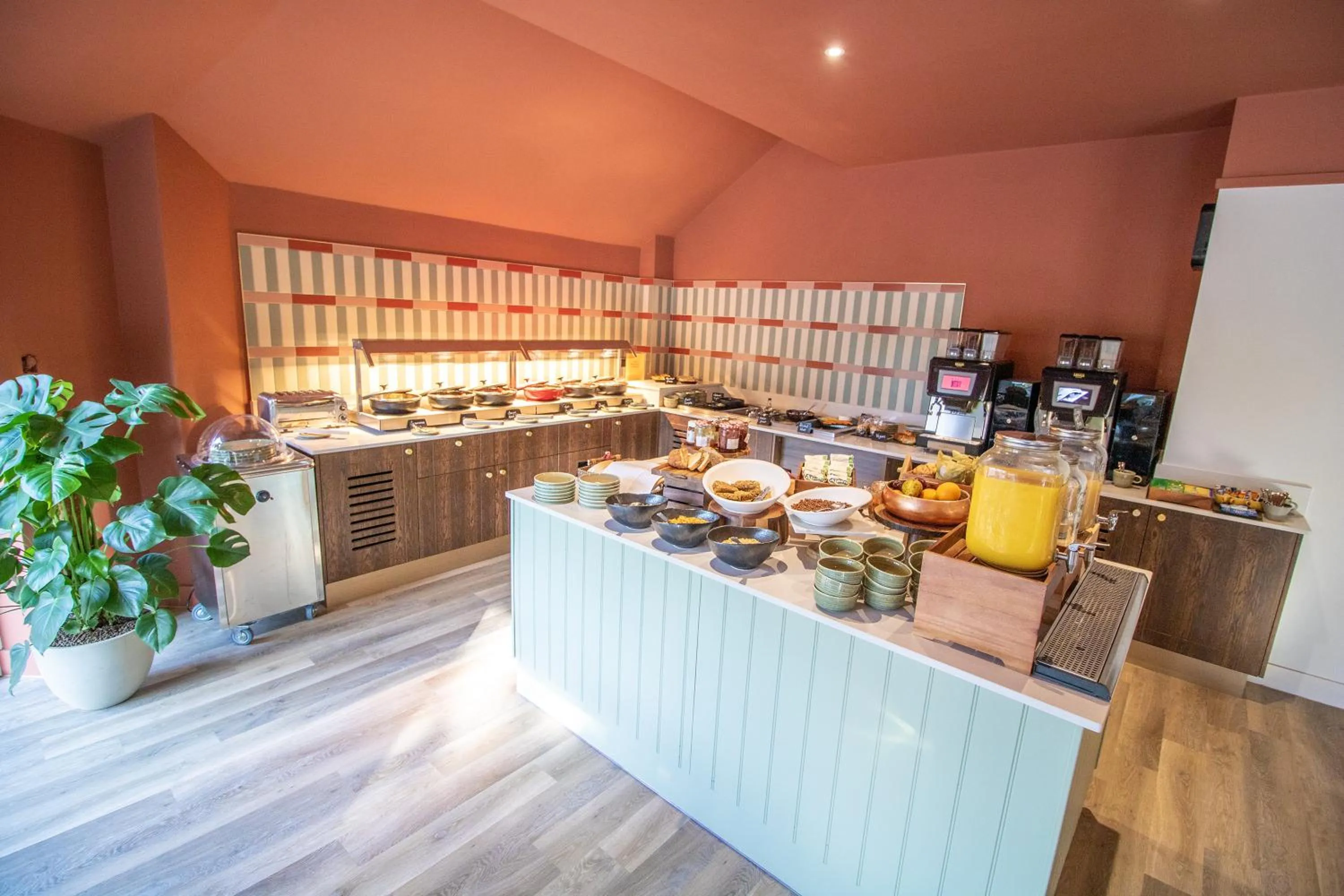 Restaurant/places to eat in voco Rockingham Forest Corby by IHG