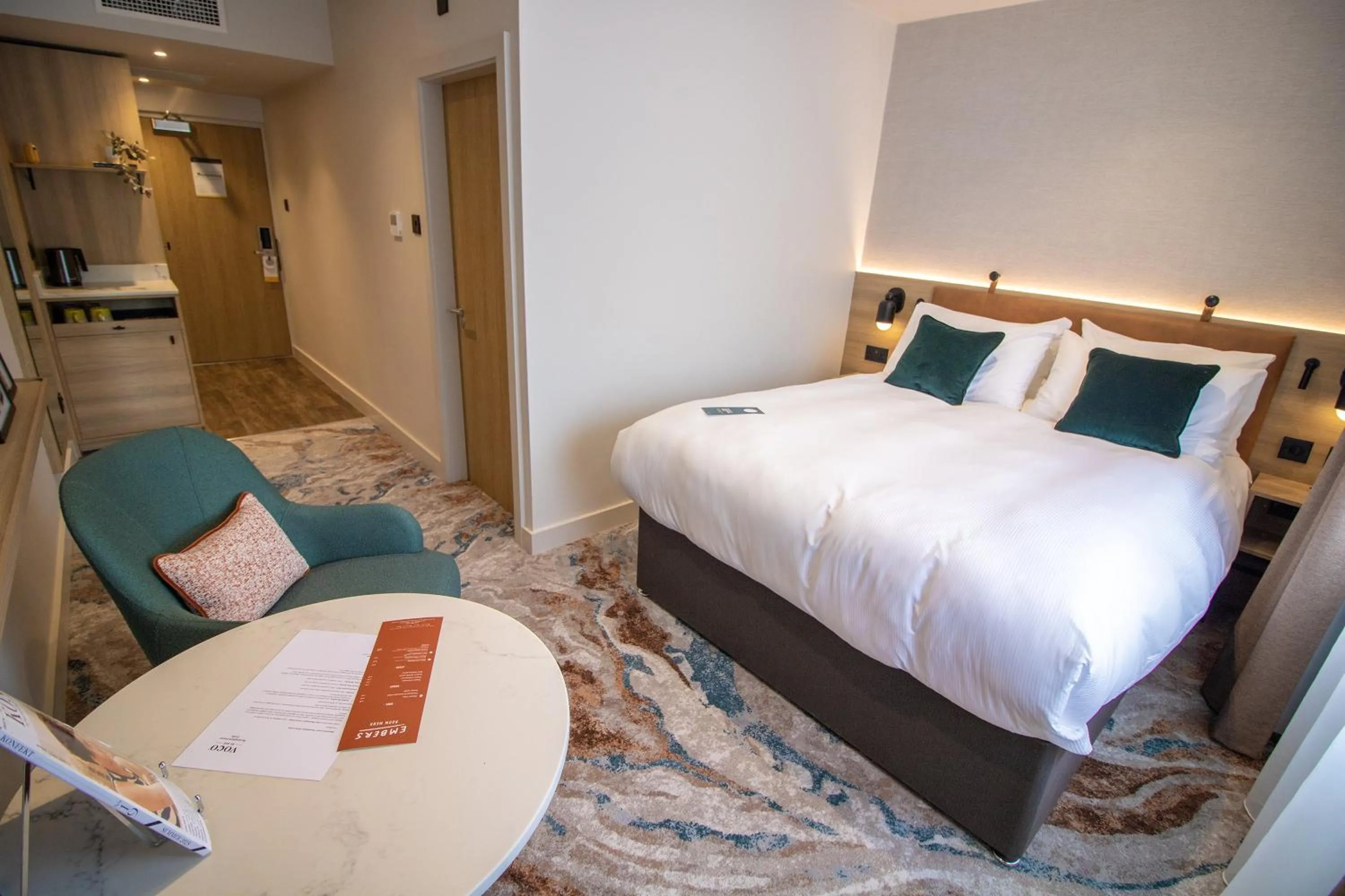 Photo of the whole room, Bed in voco Rockingham Forest Corby by IHG