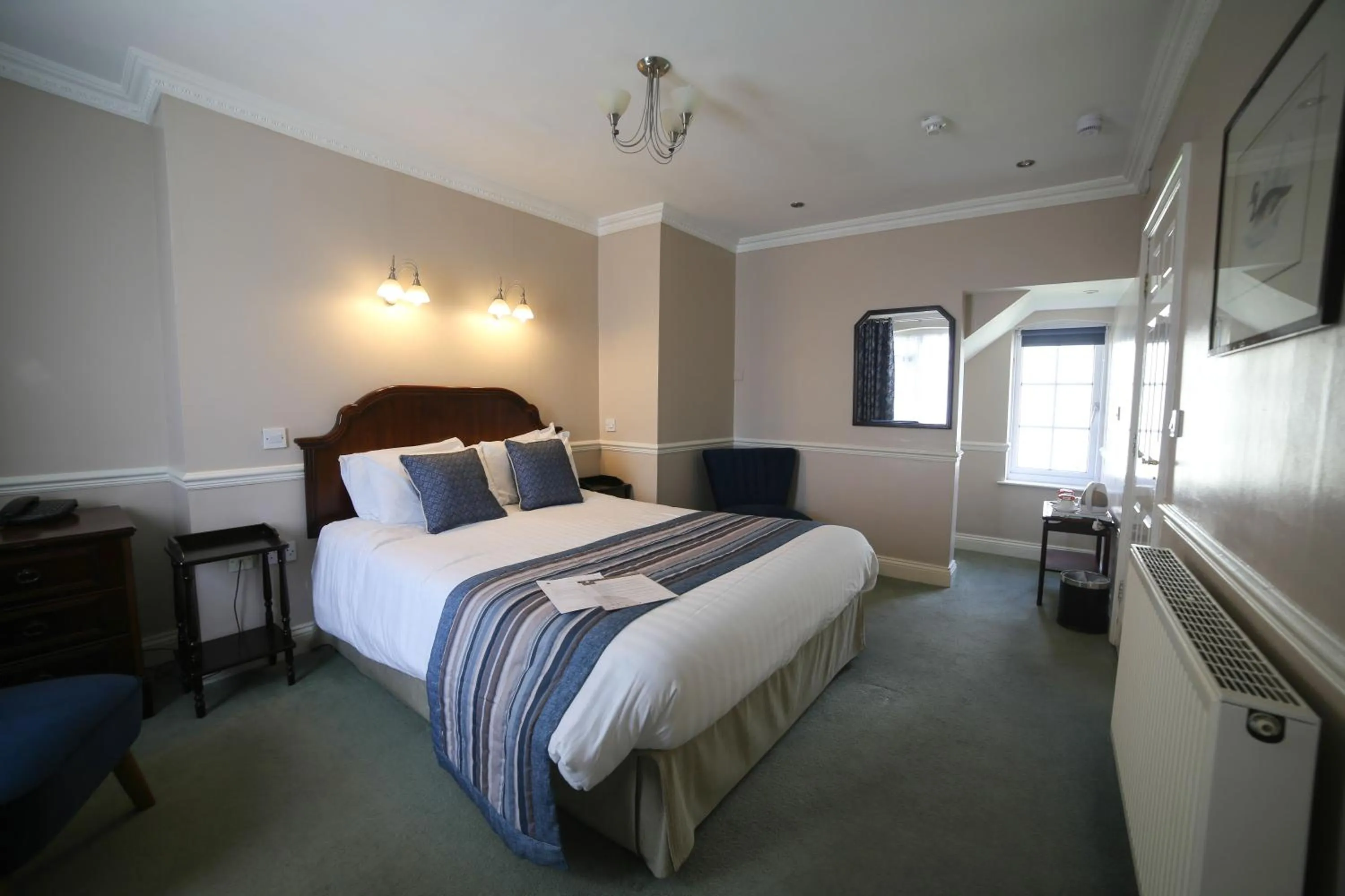 Bedroom, Bed in The Speech House