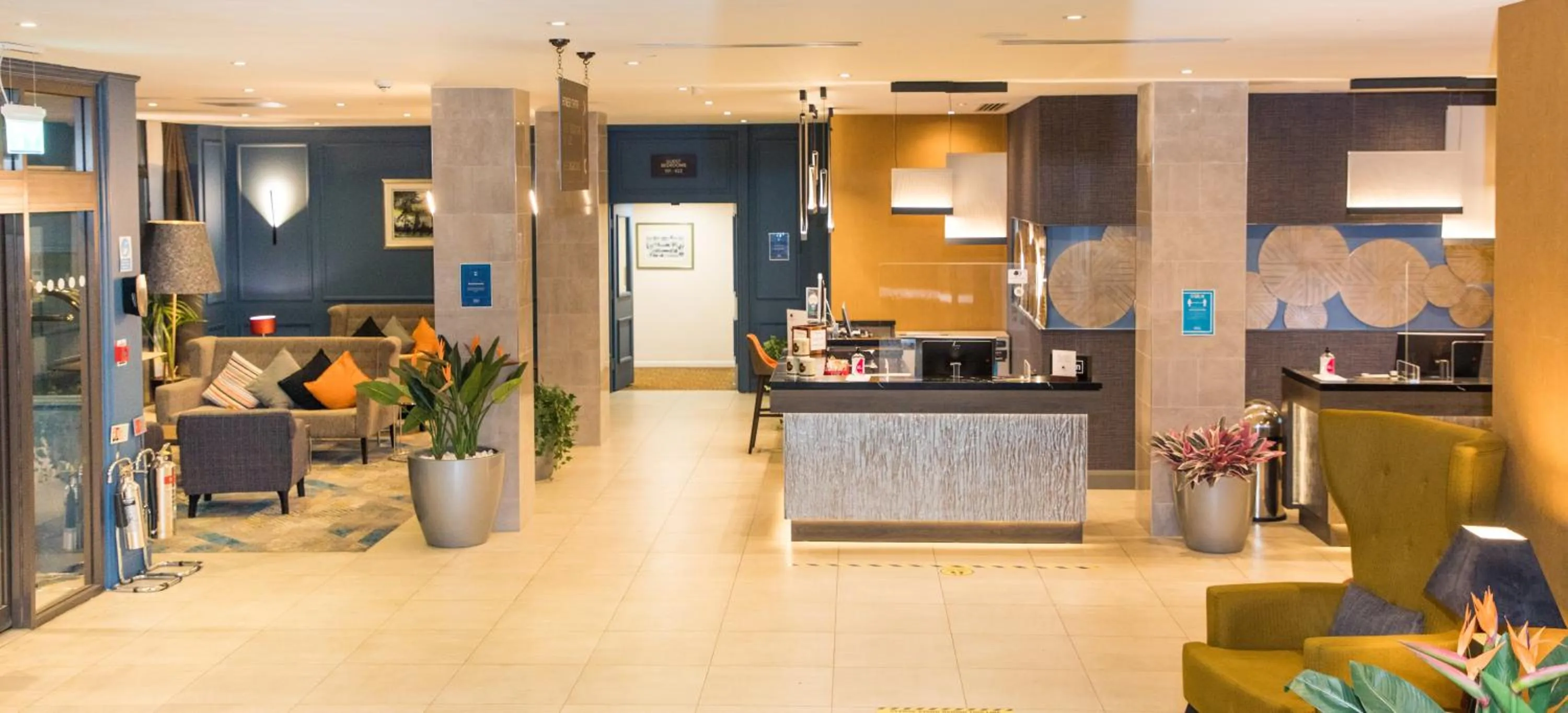 Lobby or reception in Best Western Plus Moat House Reading