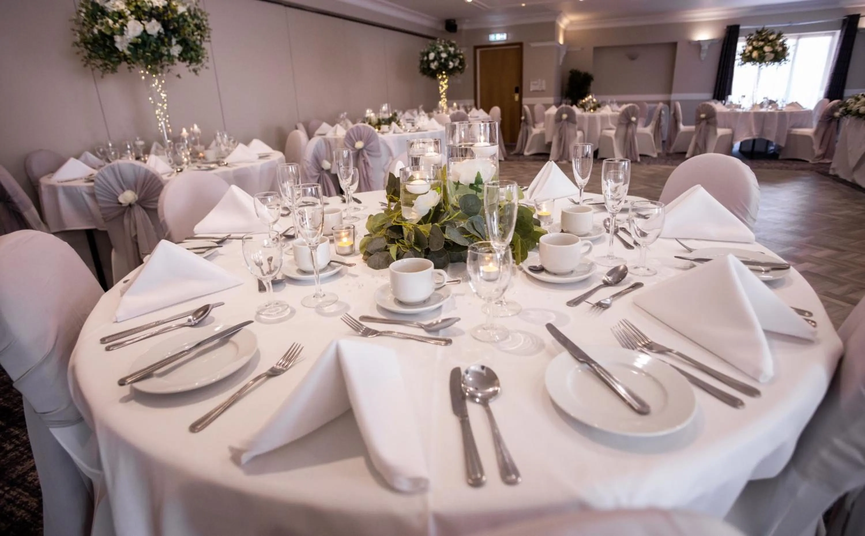 Meeting/conference room in Holiday Inn A55 Chester West by IHG