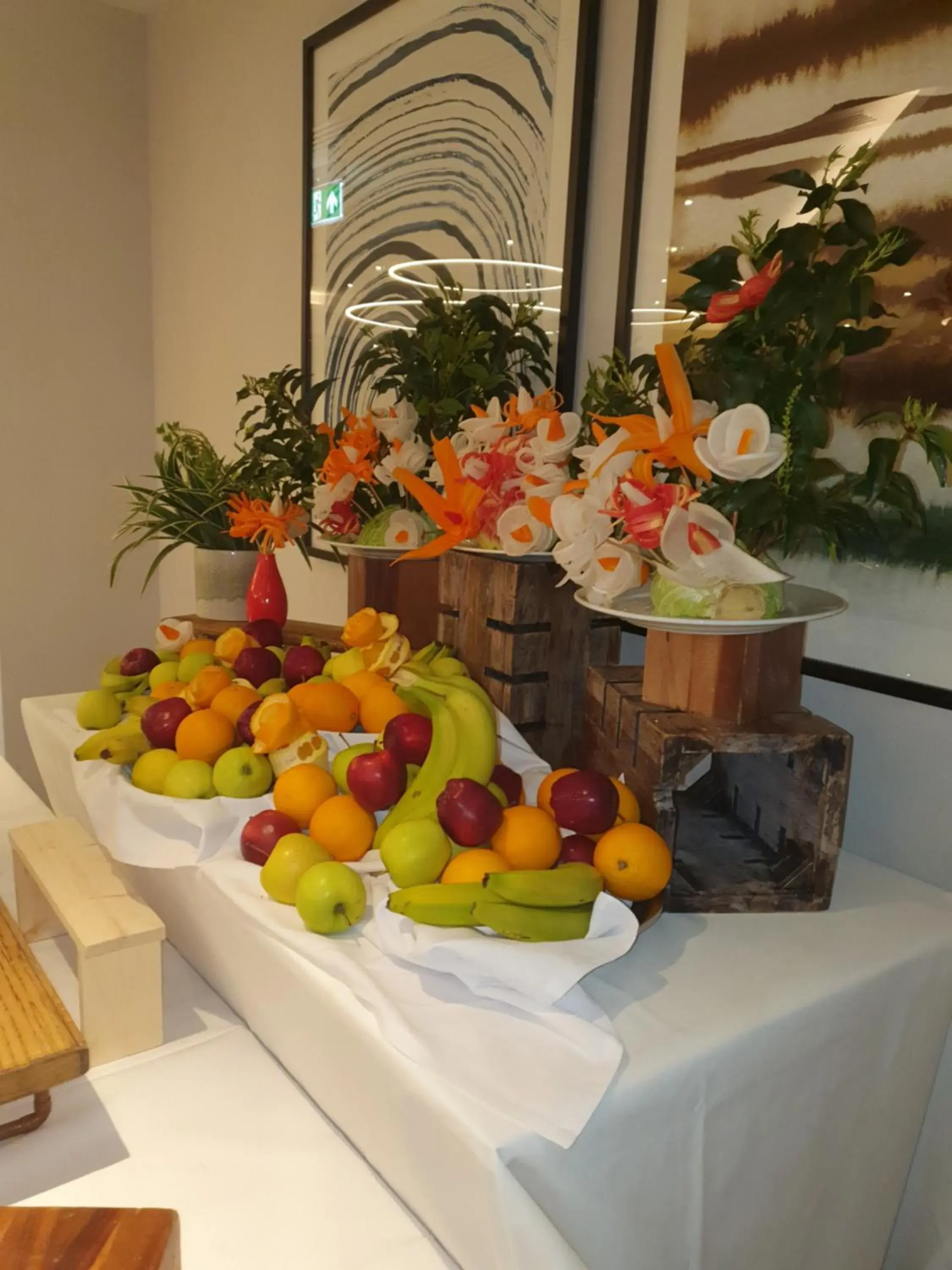 Breakfast in Holiday Inn London-Shepperton by IHG Breakfast in Holiday Inn London-Shepperton by IHG