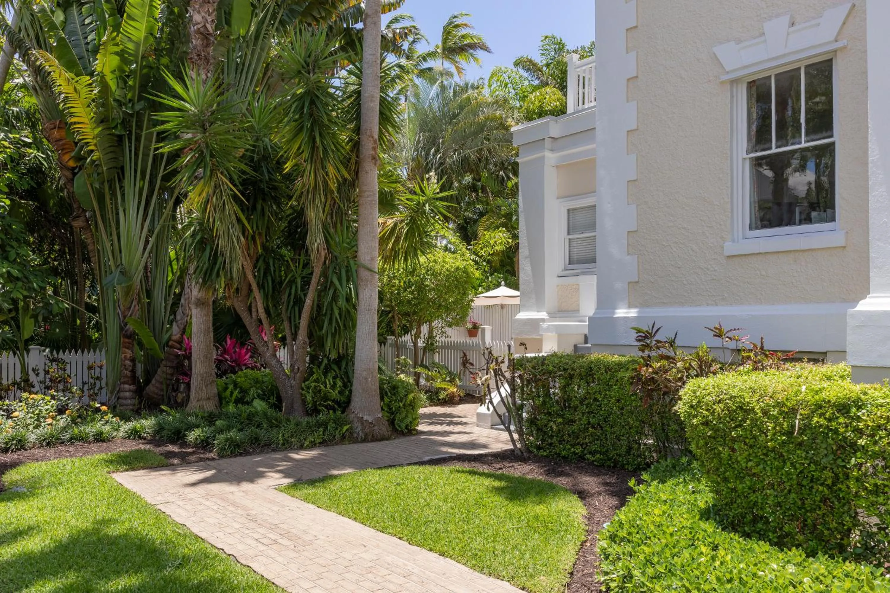 Property building in Weatherstation Inn Circa 1911