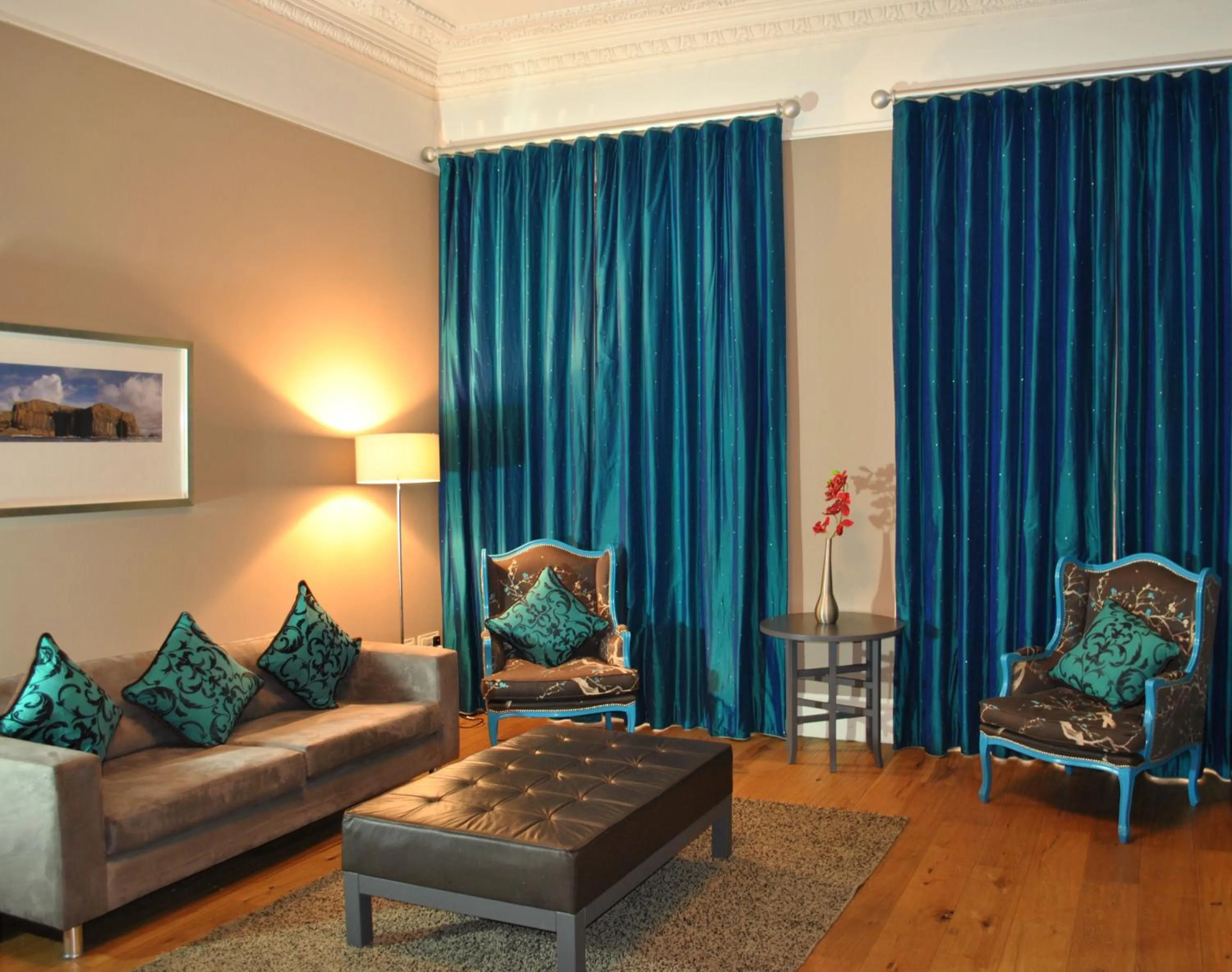 Living room in Dreamhouse Apartments Glasgow West End