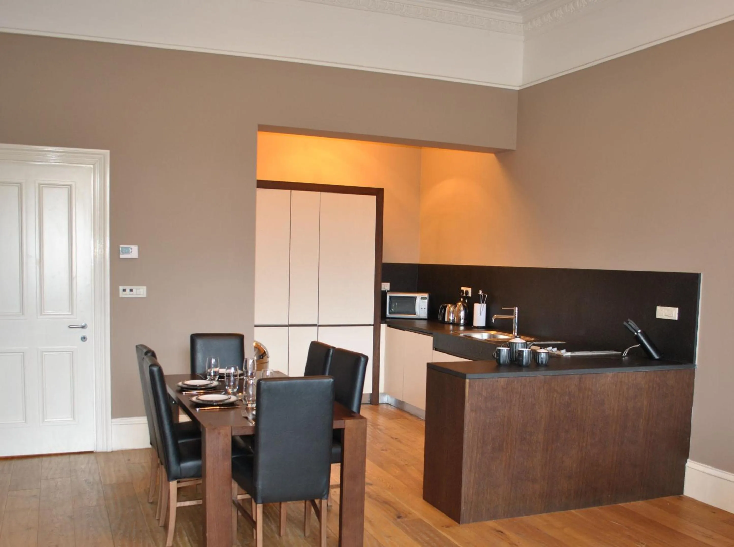 Kitchen or kitchenette in Dreamhouse Apartments Glasgow West End