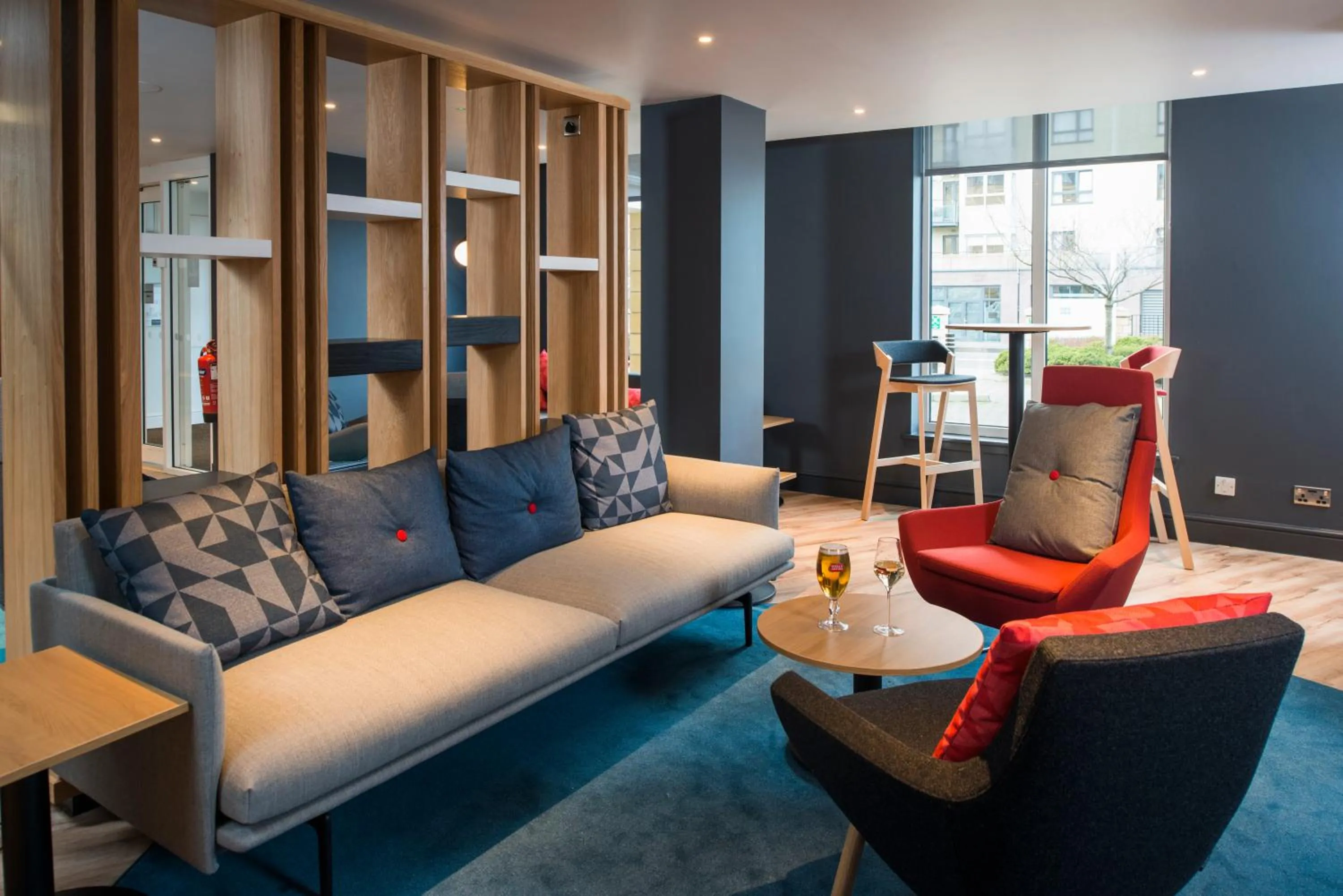 Lobby or reception in Holiday Inn Express Edinburgh - Leith Waterfront by IHG