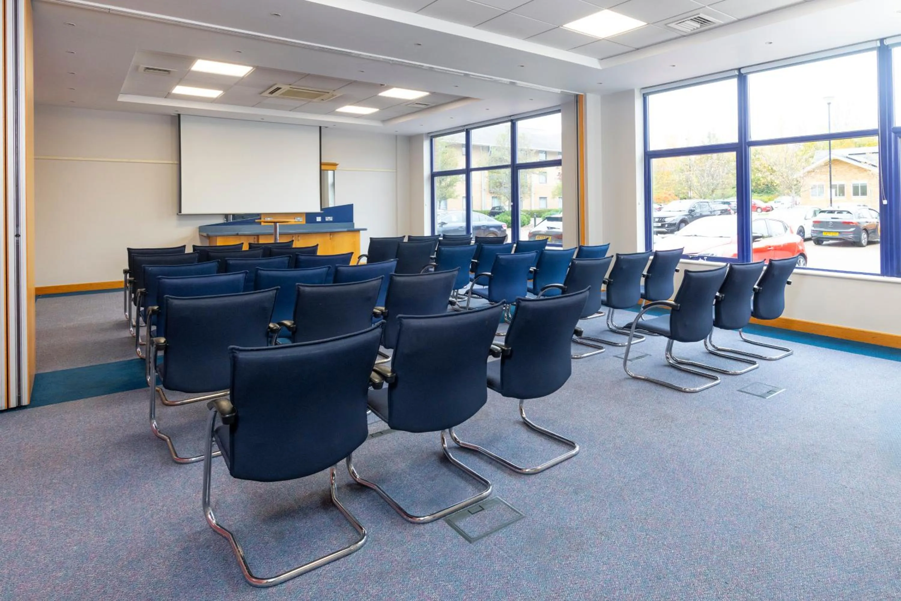 Meeting/conference room in Holiday Inn Express Milton Keynes by IHG