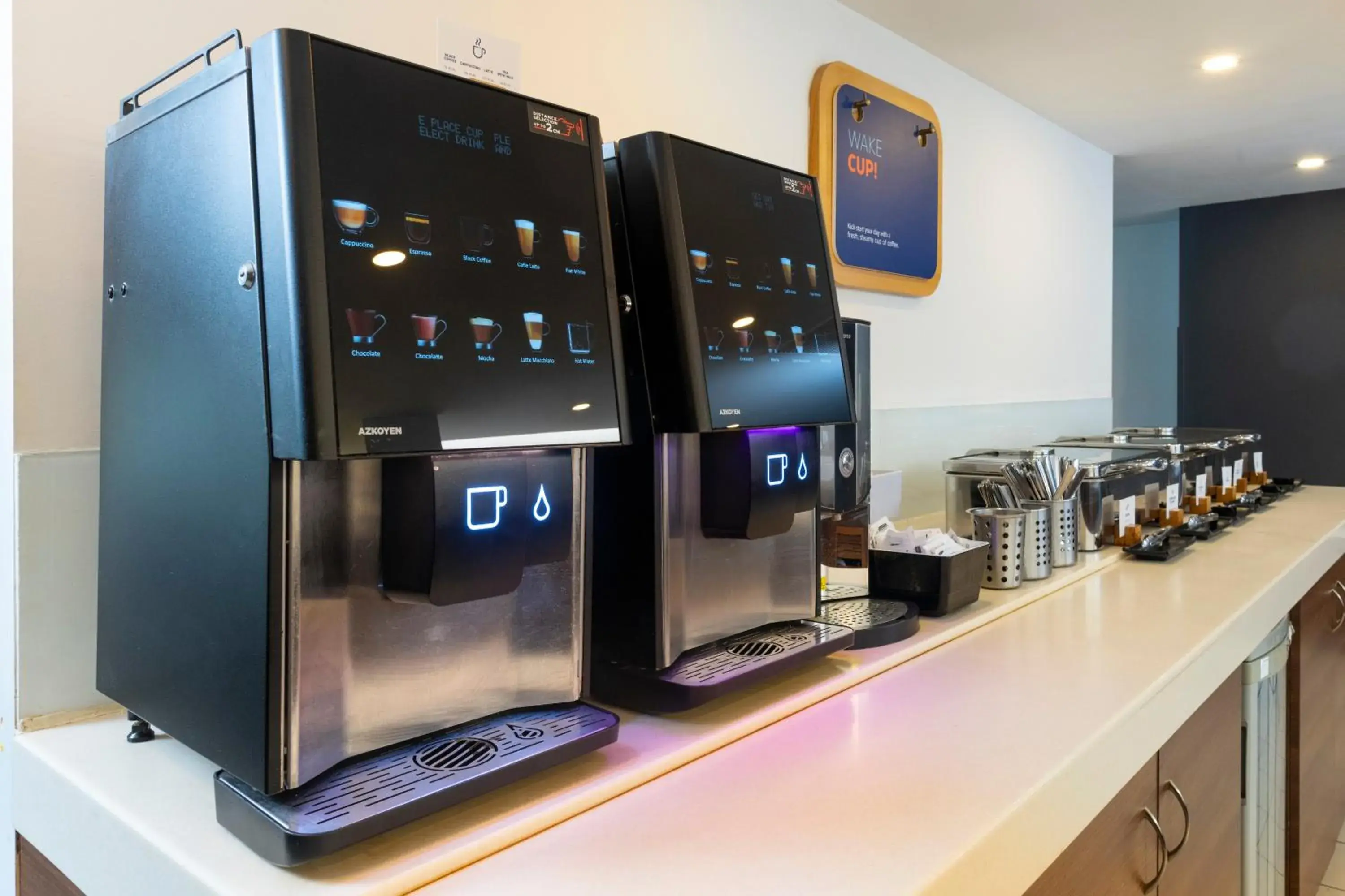 Breakfast in Holiday Inn Express Milton Keynes by IHG Breakfast in Holiday Inn Express Milton Keynes by IHG