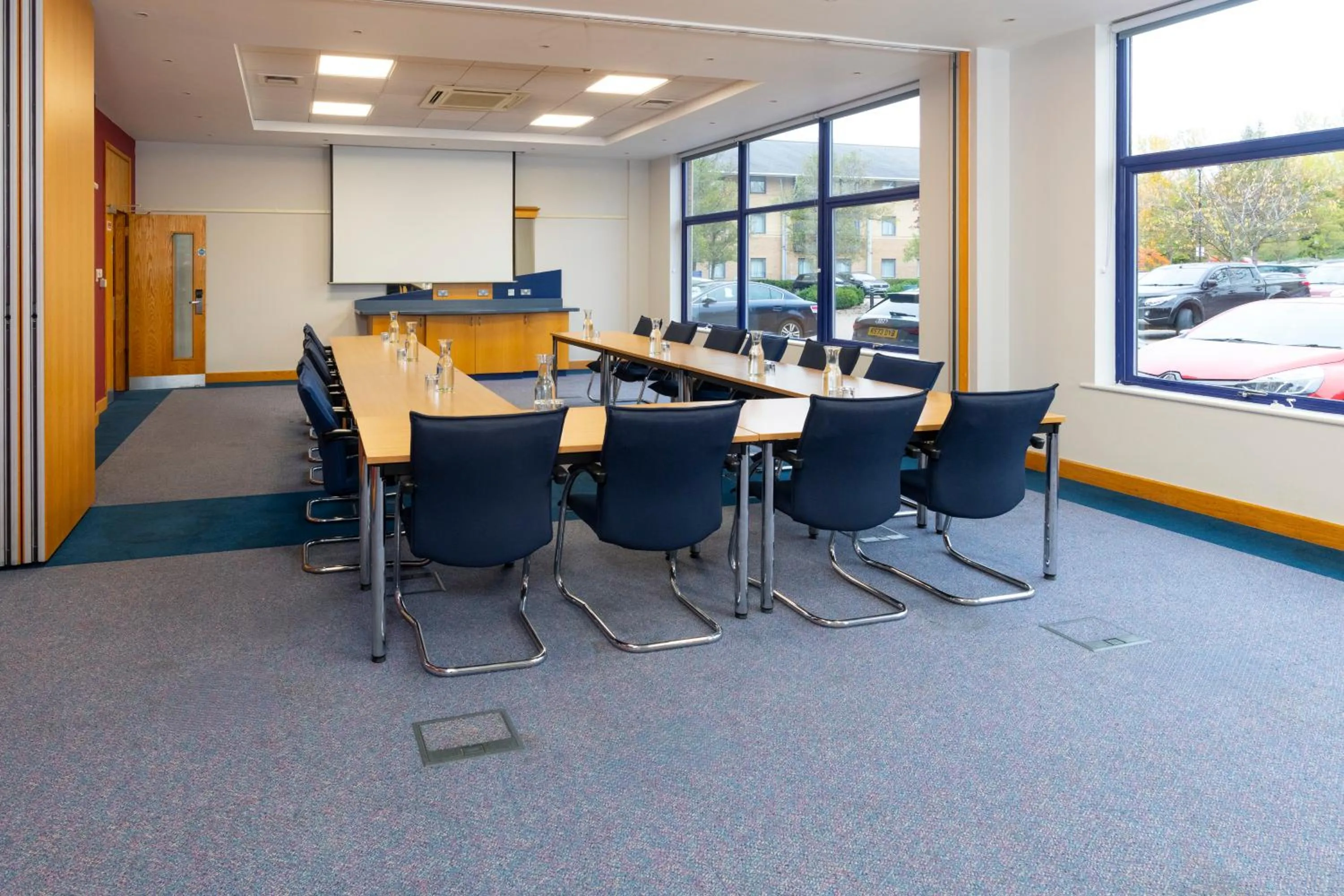 Meeting/conference room in Holiday Inn Express Milton Keynes by IHG