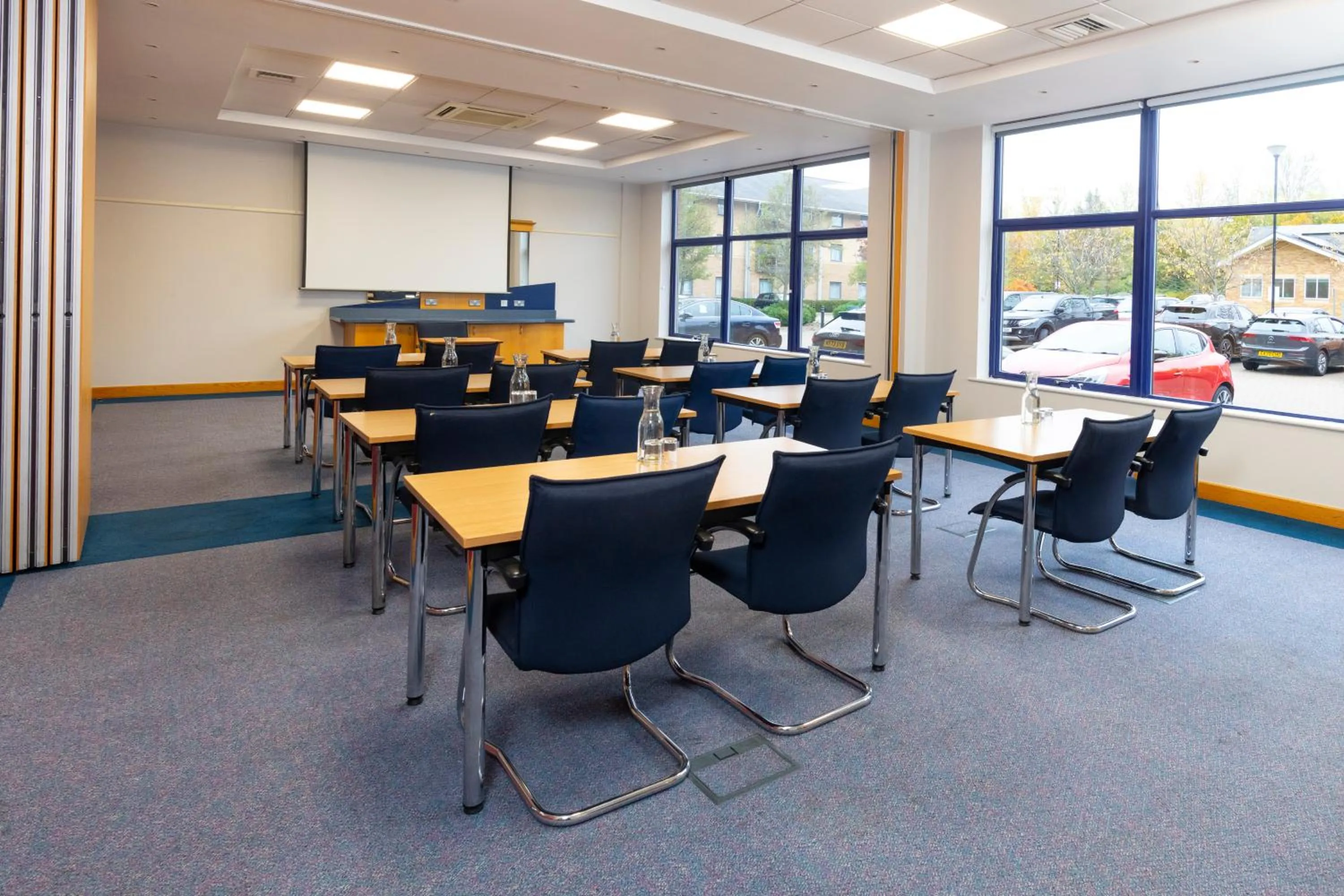 Meeting/conference room in Holiday Inn Express Milton Keynes by IHG
