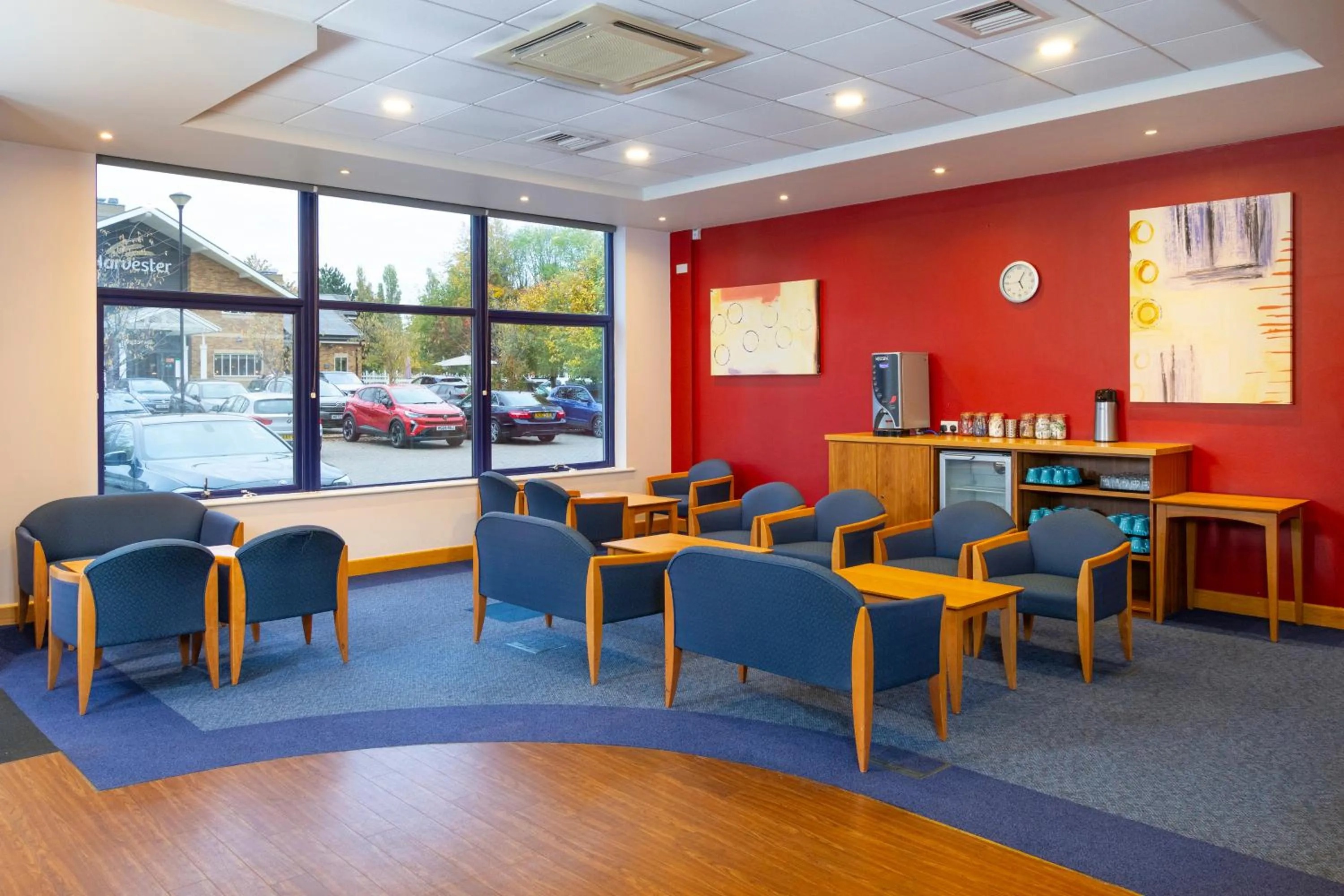 Meeting/conference room in Holiday Inn Express Milton Keynes by IHG