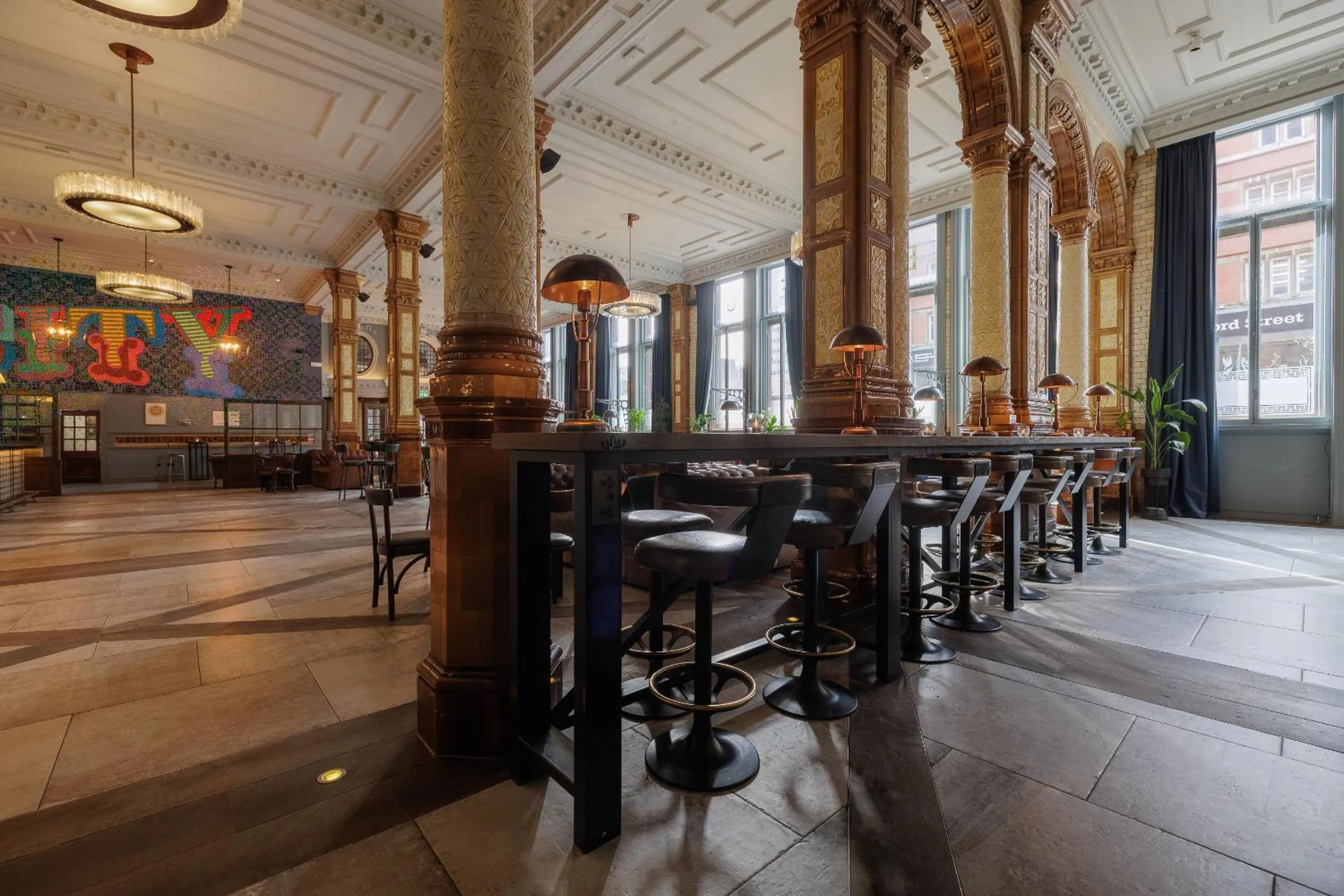 Lounge or bar in Kimpton Clocktower by IHG