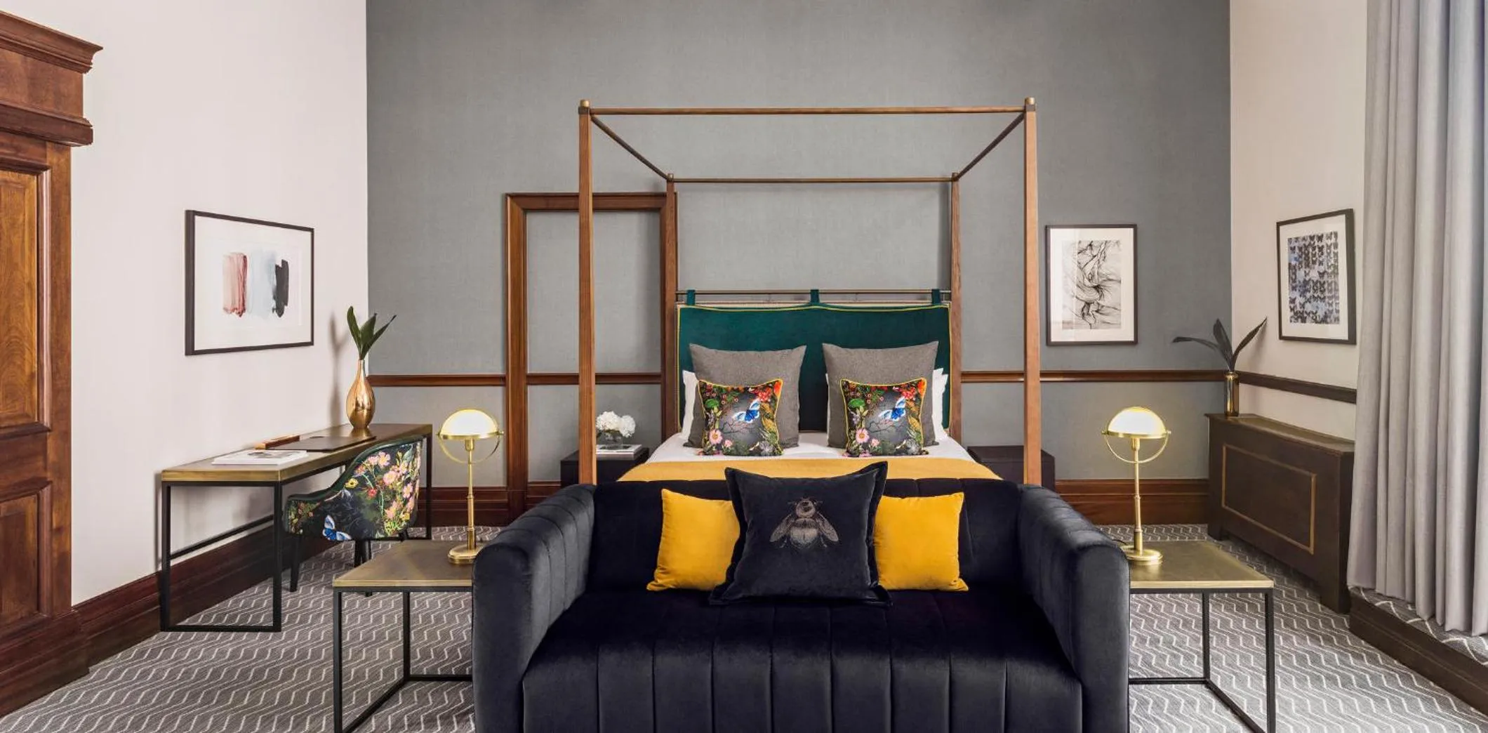 Photo of the whole room in Kimpton Clocktower by IHG