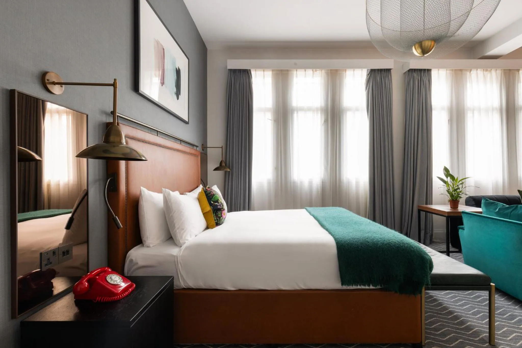 Photo of the whole room, Bed in Kimpton Clocktower by IHG