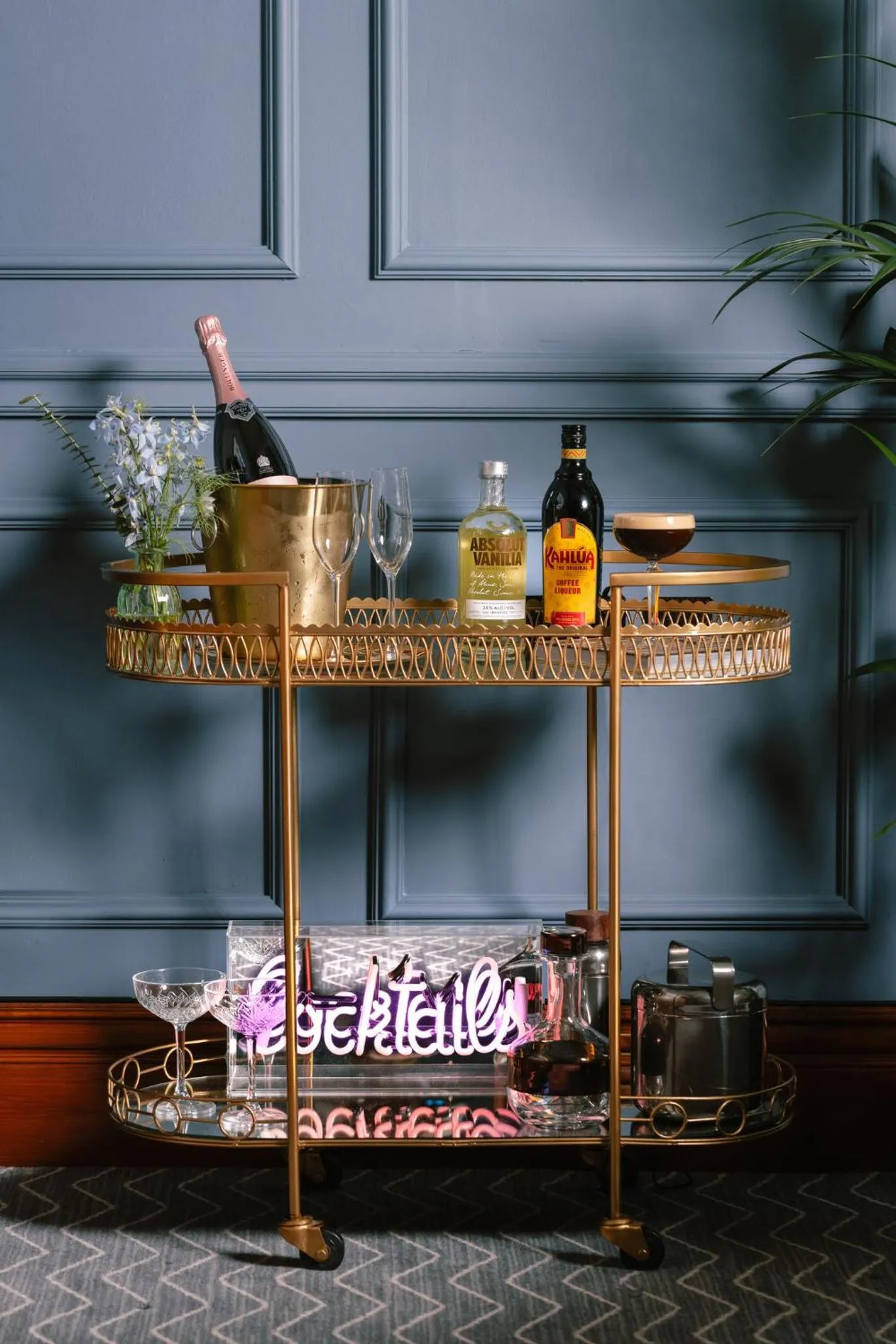 Photo of the whole room in Kimpton Clocktower by IHG