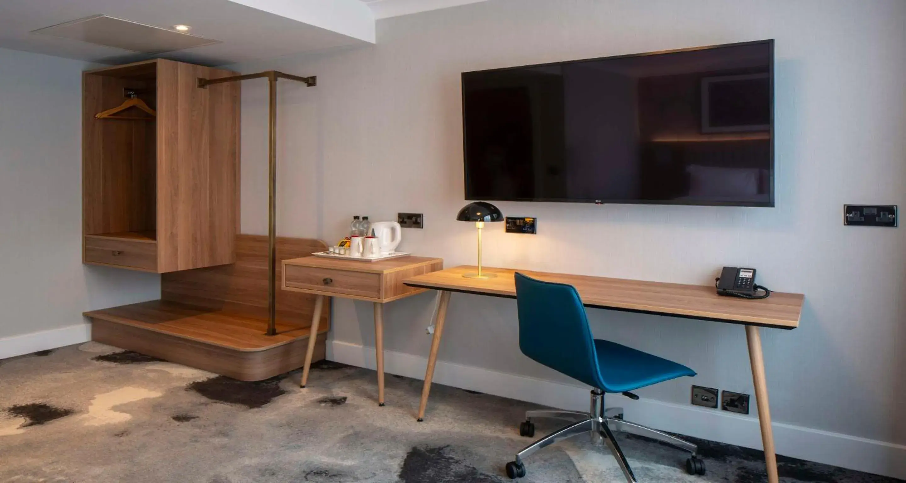 Bedroom in London Chigwell Prince Regent Hotel, BW Signature Collection Bedroom in London Chigwell Prince Regent Hotel, BW Signature Collection