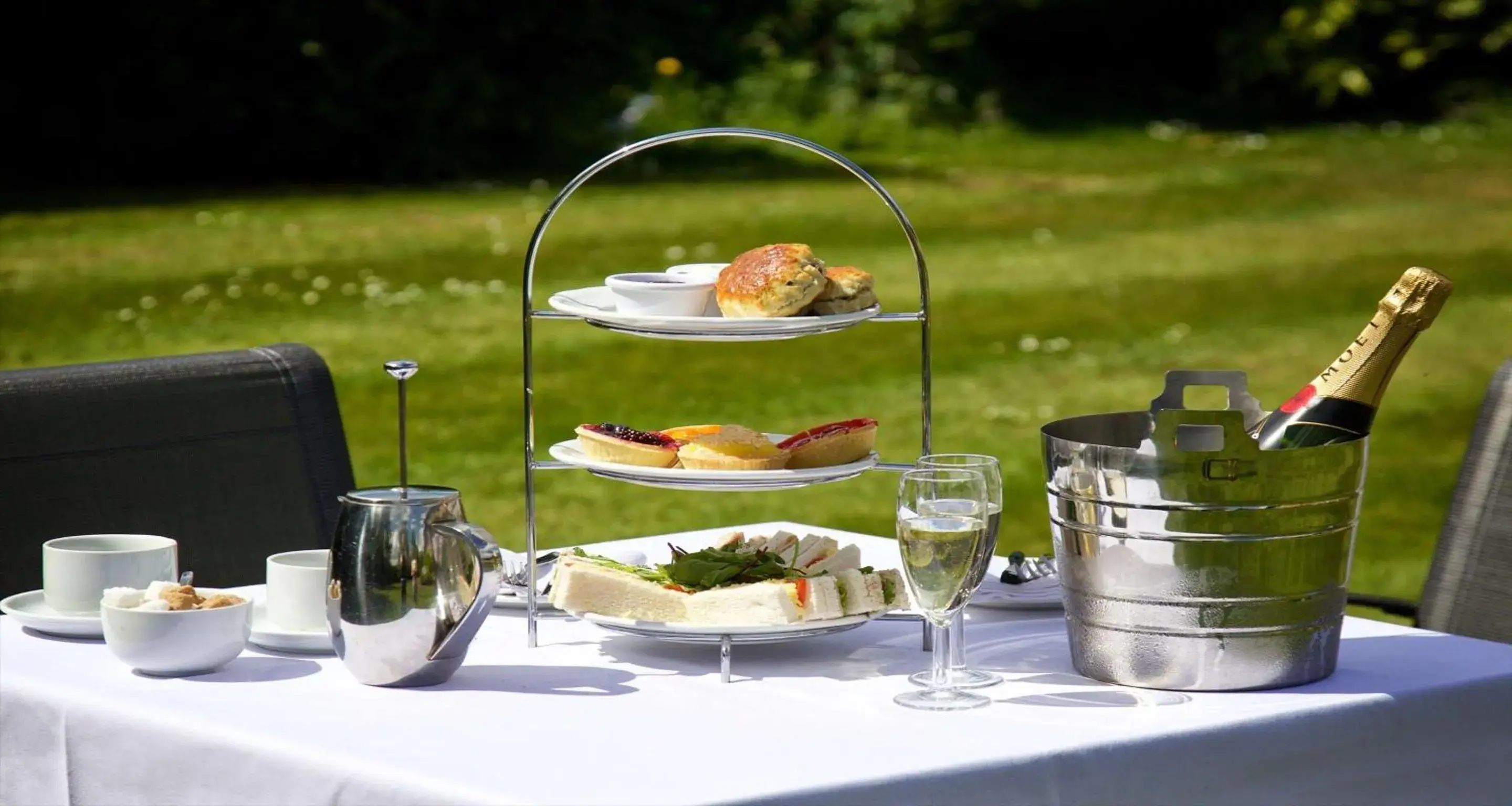 Food and drinks in London Chigwell Prince Regent Hotel, BW Signature Collection Food and drinks in London Chigwell Prince Regent Hotel, BW Signature Collection