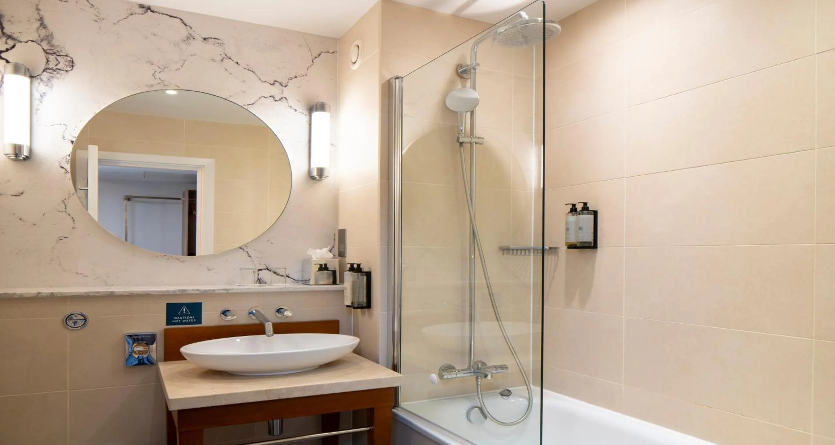 Bathroom in London Chigwell Prince Regent Hotel, BW Signature Collection