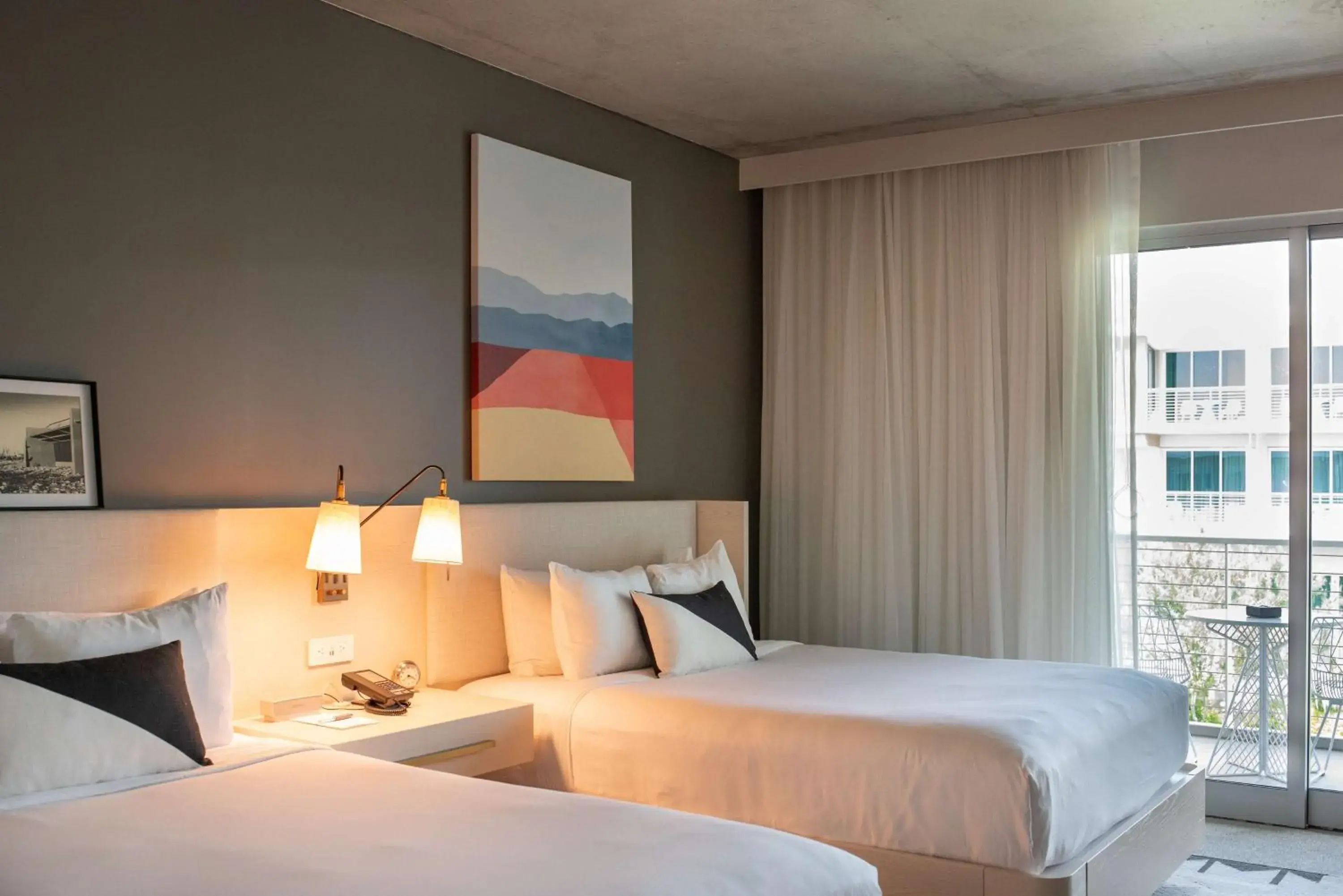 Accessible Signature Premium Queen in Mountain Shadows Resort Scottsdale Accessible Signature Premium Queen in Mountain Shadows Resort Scottsdale